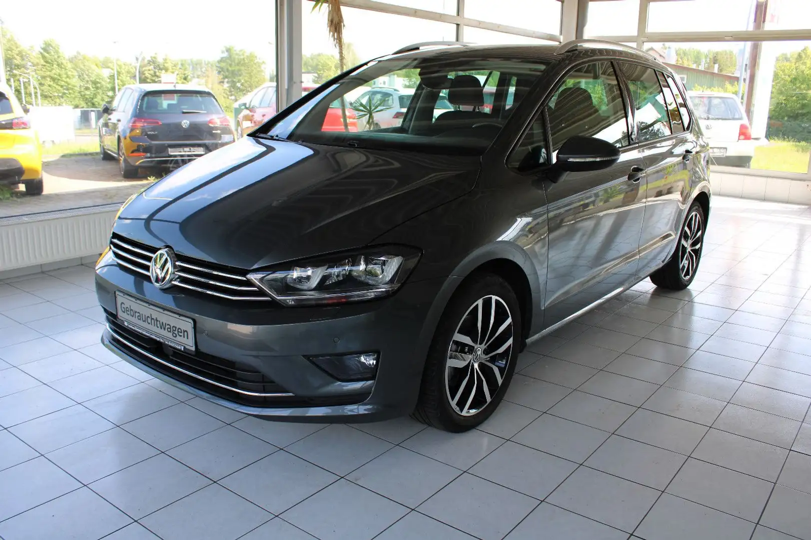 Volkswagen Golf Sportsvan VII Sound BI-XENON NAVI AHZV PDC Grau - 1