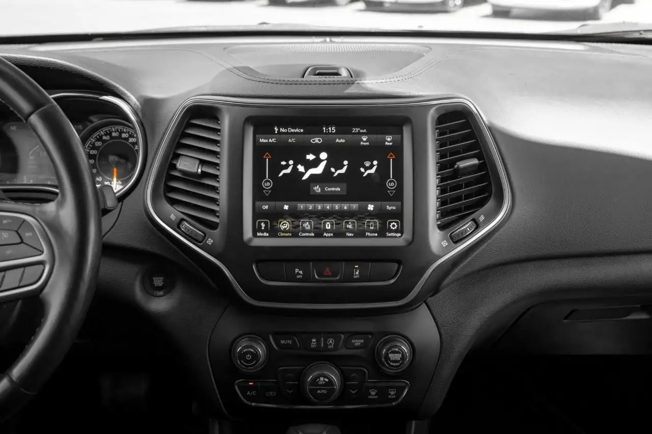 Jeep Cherokee photo Jeep Cherokee