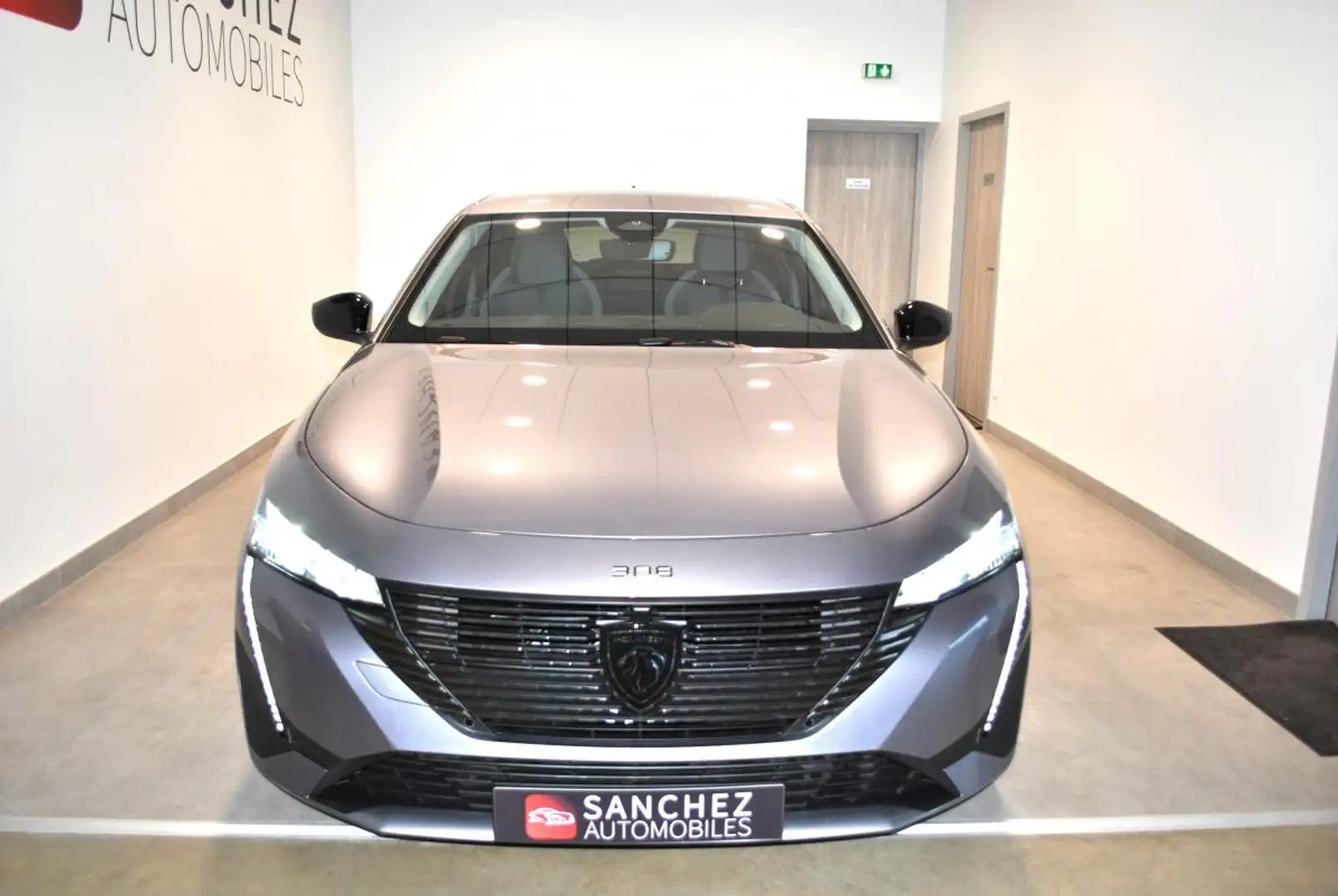 Peugeot III 1.2 PURETECH 130 EAT8 ALLURE PACK Gri - 2