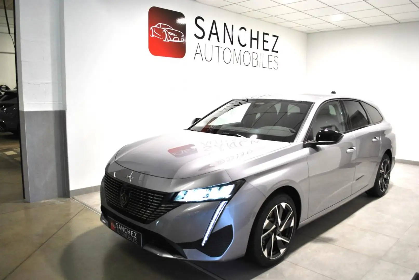 Peugeot III 1.2 PURETECH 130 EAT8 ALLURE PACK Gri - 1