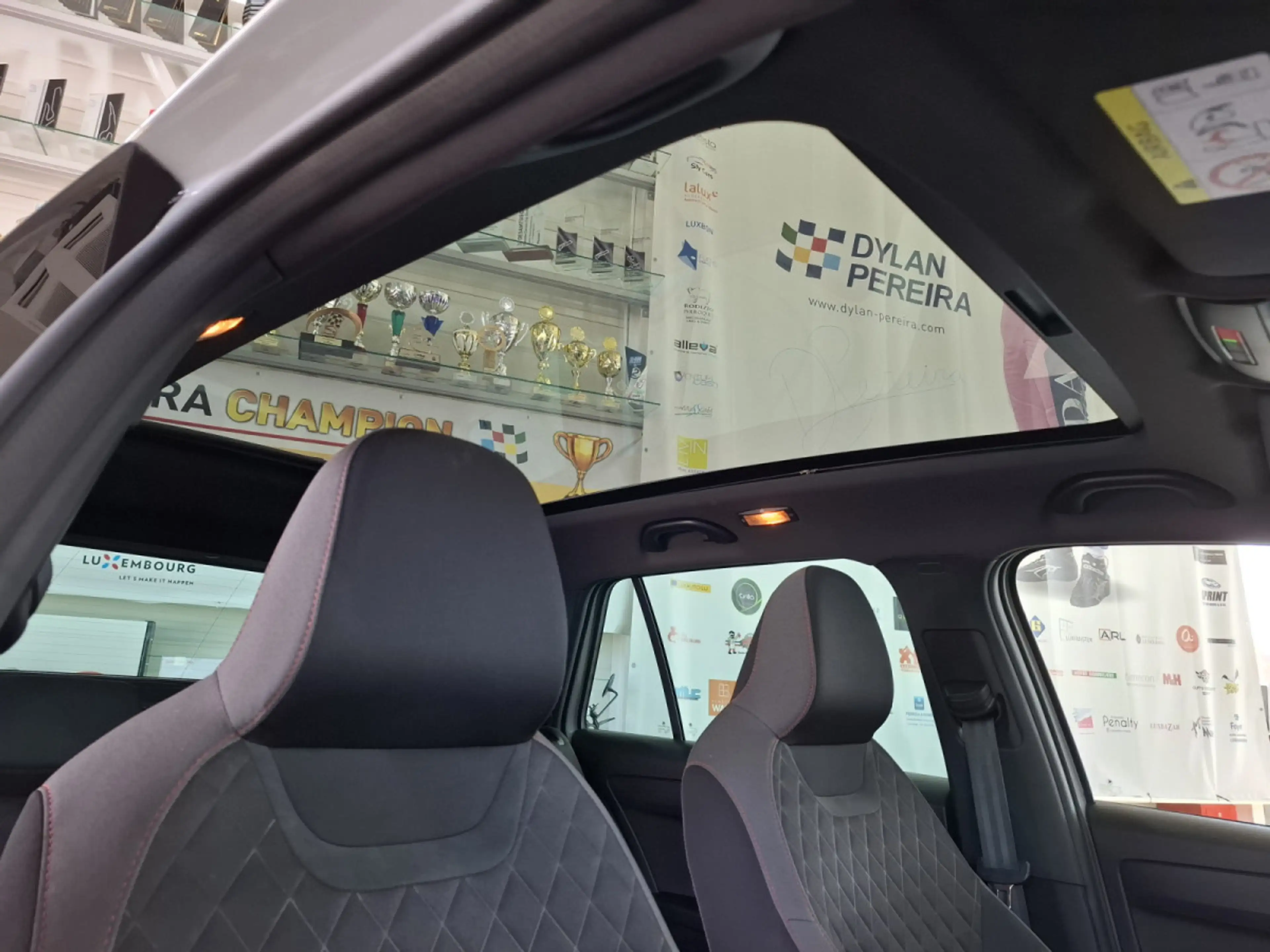 Skoda Fabia 1.0 TSI MONTE CARLO, LED, CAMERA, PANORAMIQUE, AL — photo 8