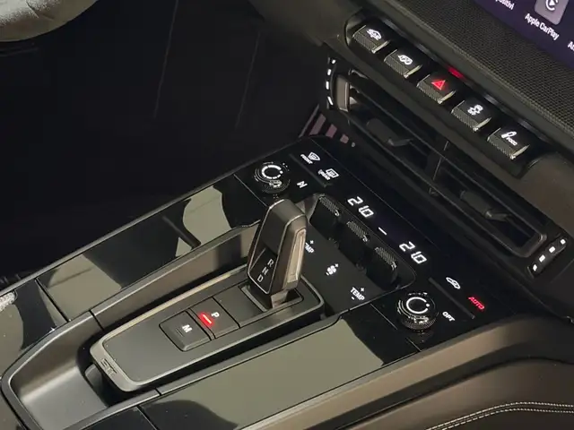 Porsche 911 view 14