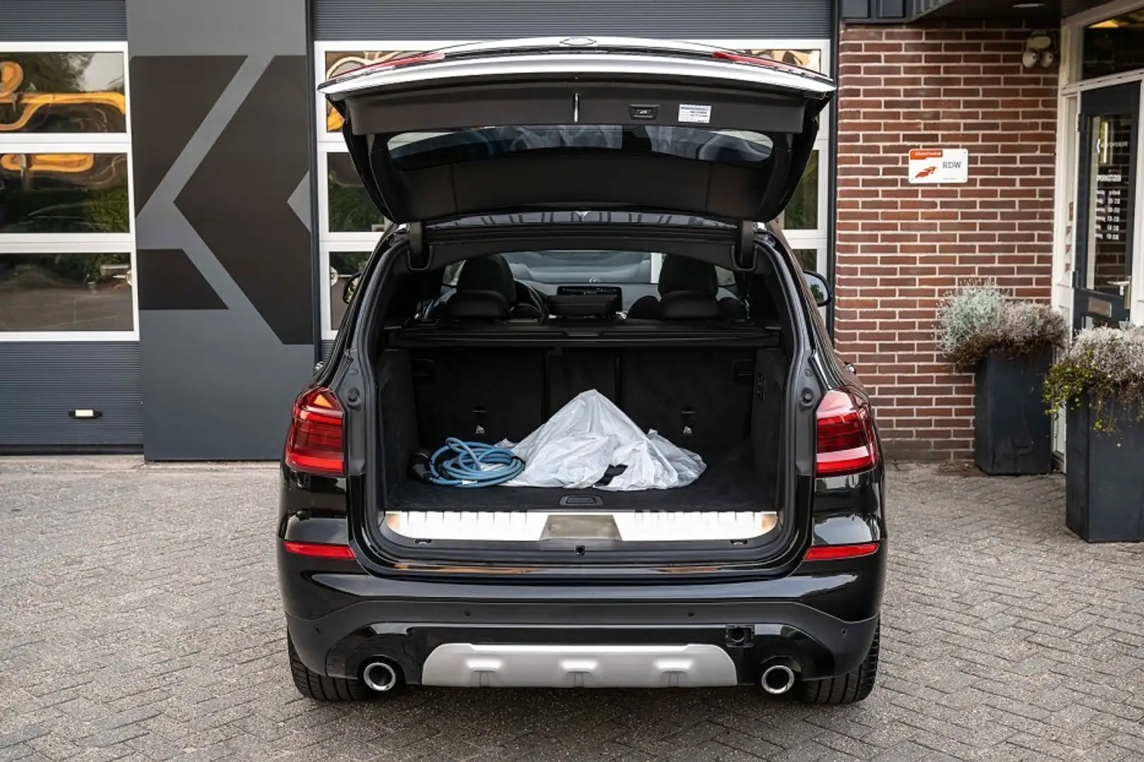 BMW X3 30e xDrive X-line | Panorama | Driving Ass. Prof. Nero - 2