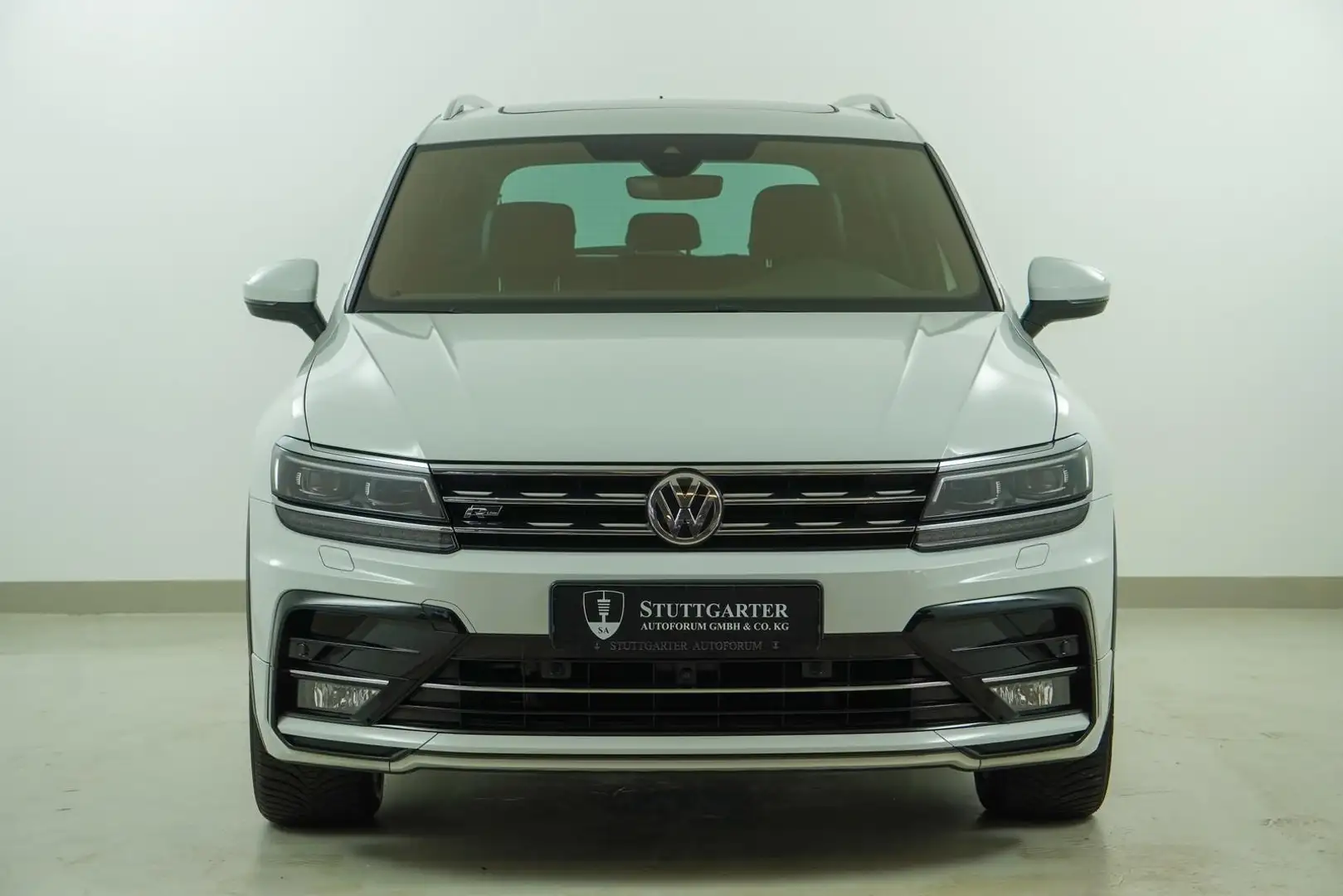 Volkswagen Tiguan Highline 4M R-Line Pano ACC AHK Kamera Wit - 2