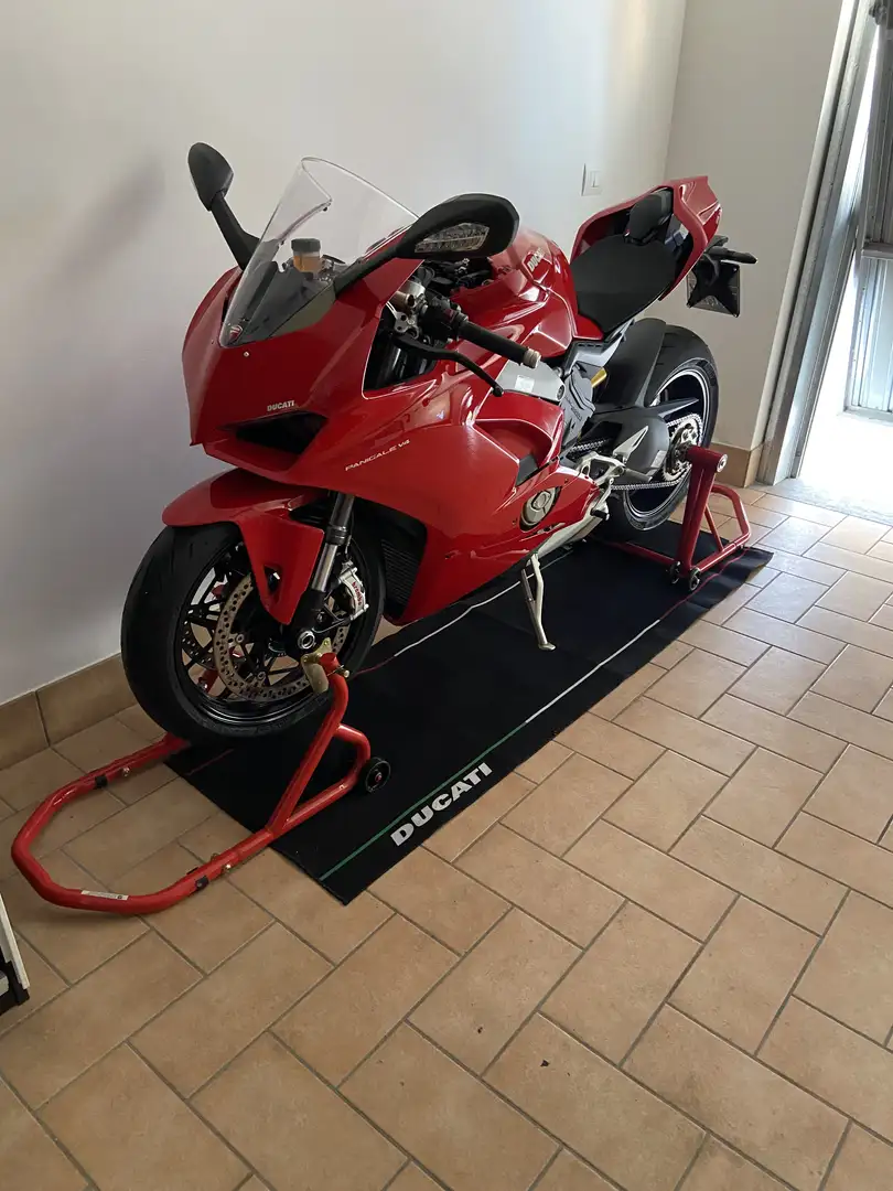 Ducati Panigale V4 - 1