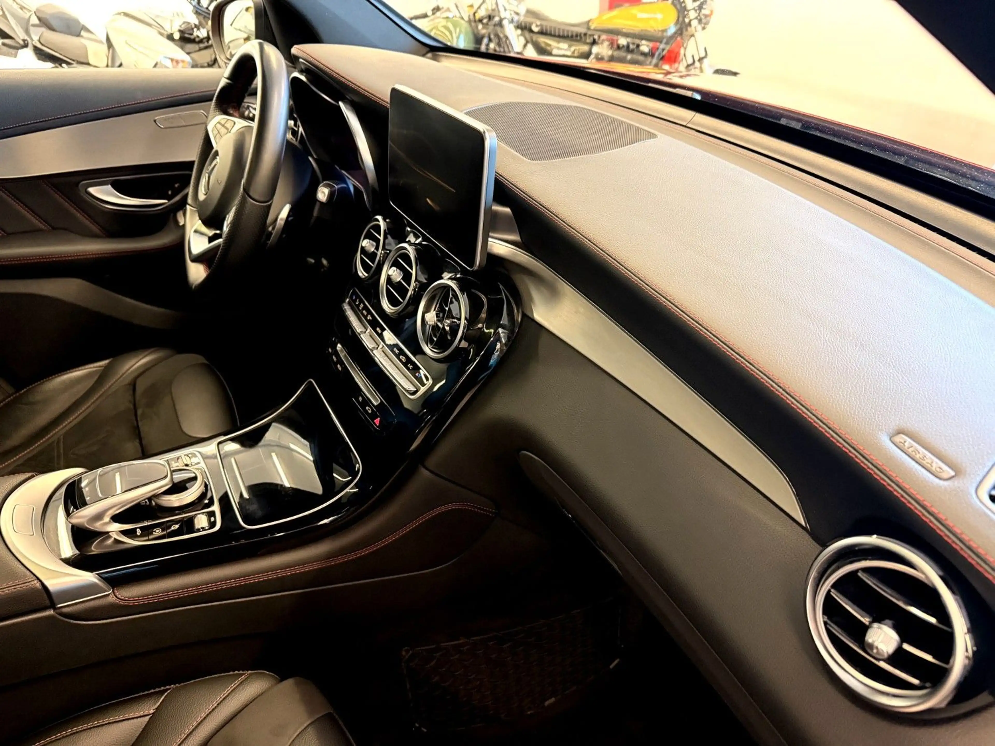 Mercedes-Benz GLC 43 AMG 4Matic Designo P Dach 360 Kamera 1A — photo 10