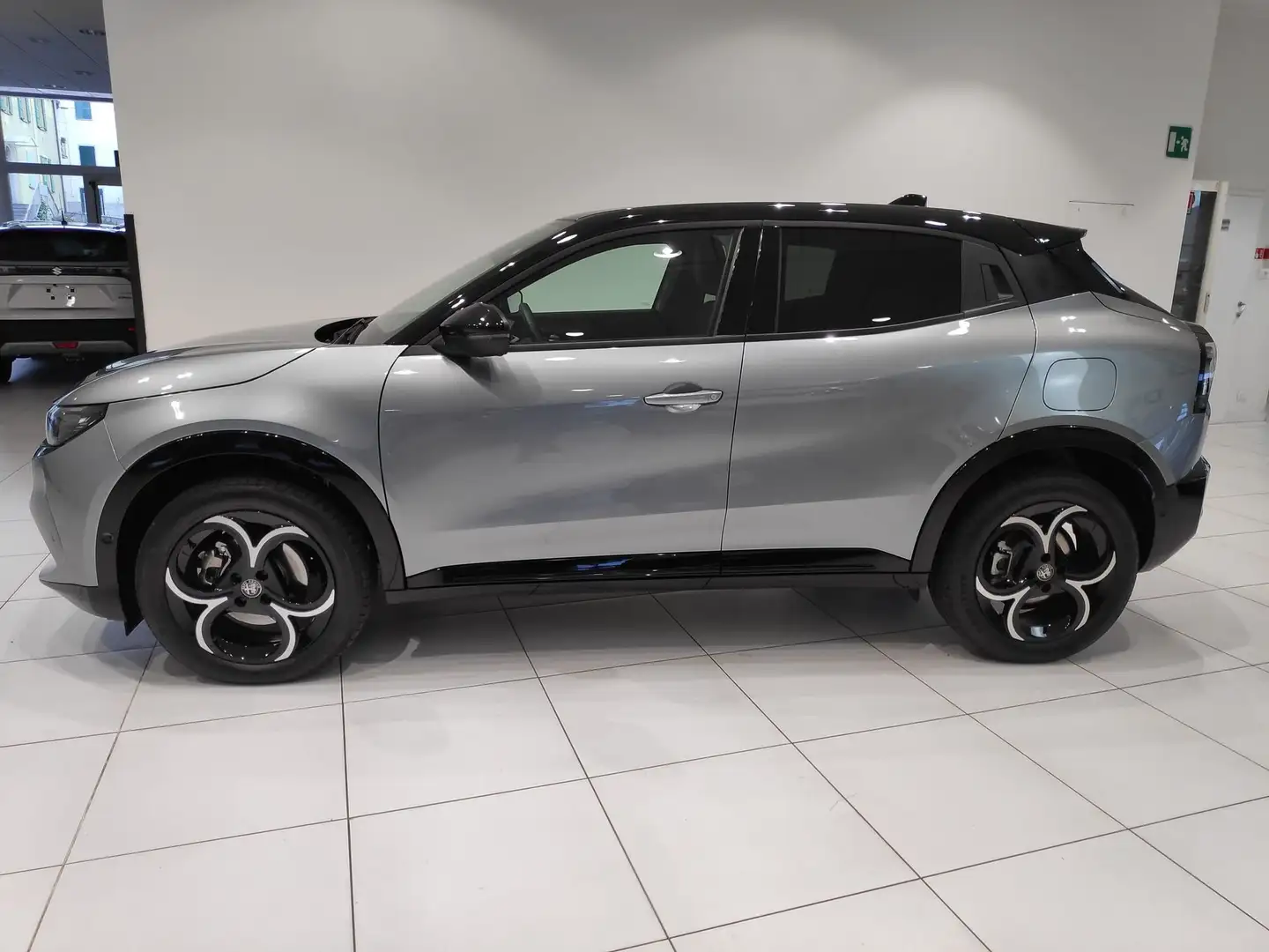 Alfa Romeo Junior Junior 1.2 145 CV Hybrid eDCT6 Q4*4x4* Grigio - 2