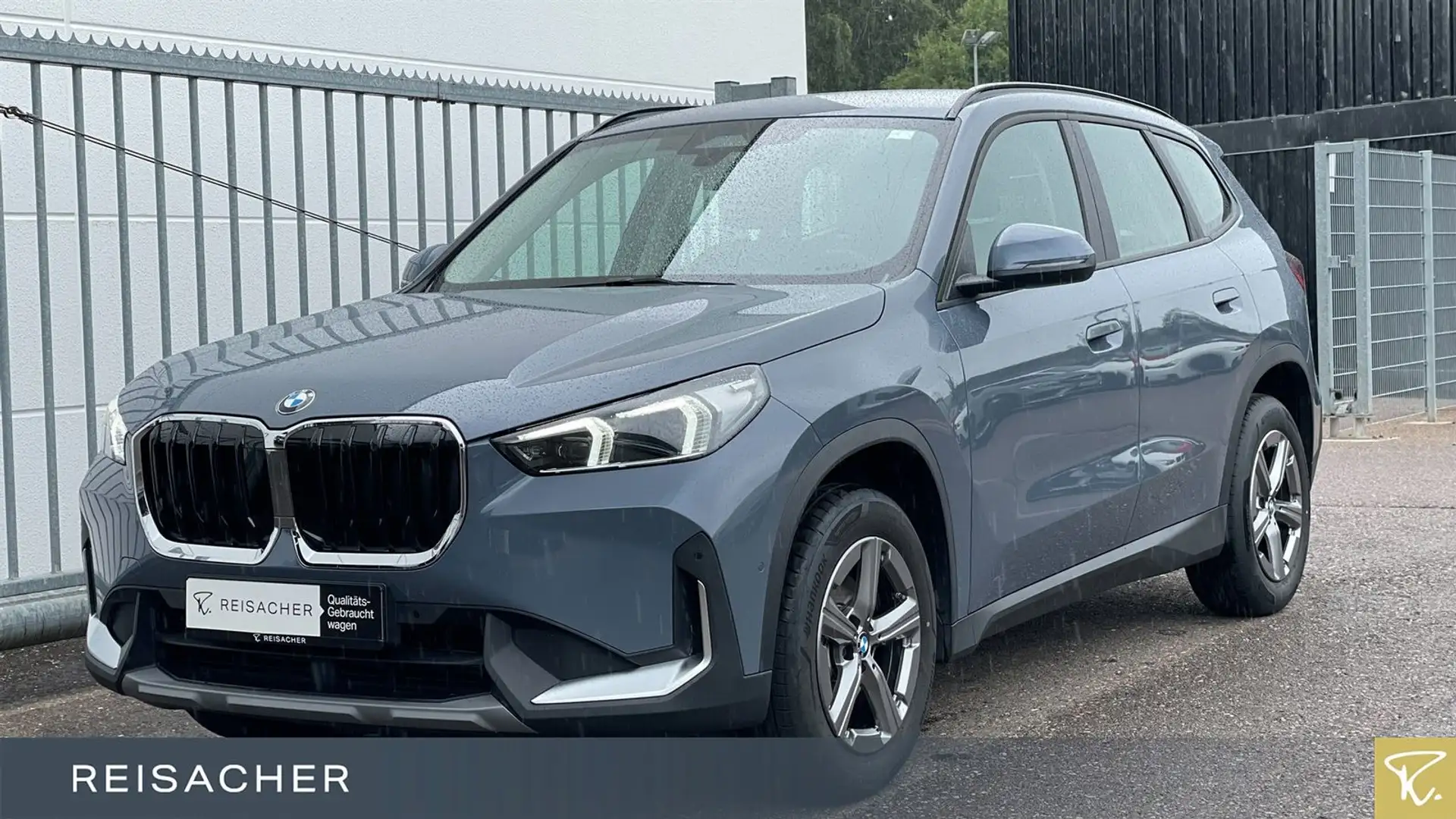 BMW X1 xDrive 20d adLED ParkAss Komfortzug 17"LM Grijs - 1