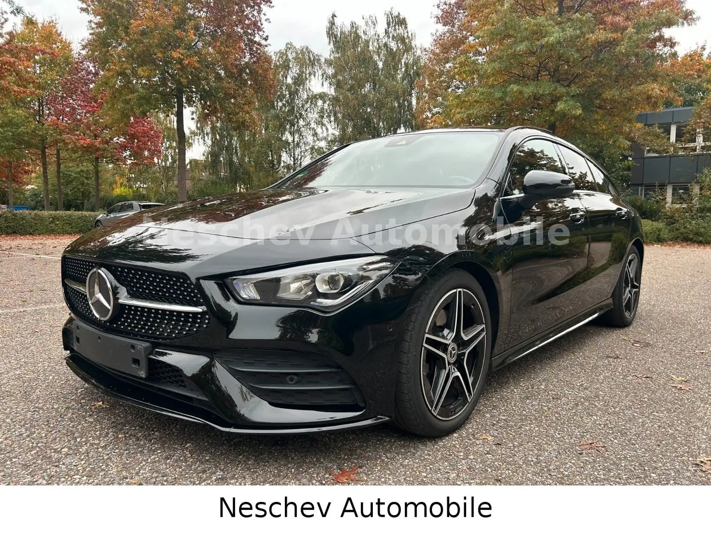 Mercedes-Benz CLA 220 CLA 220 d 8G-DCT SB AMG-Line Panorama/NightP/LED Noir - 1