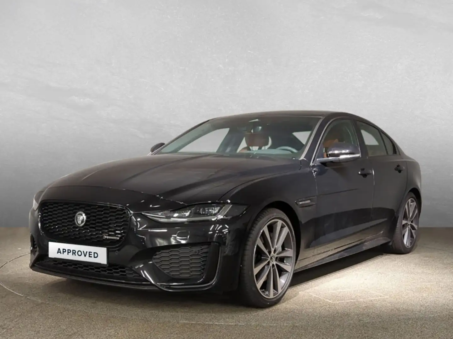 Jaguar XE D200 R-Dynamic HSE FAHRASSISTENZ-PAKET PANORAMA 19 Noir - 1