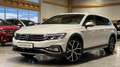 Volkswagen Passat Alltrack 4Motion TDI PANO, AHK, LED Weiß - thumbnail 2