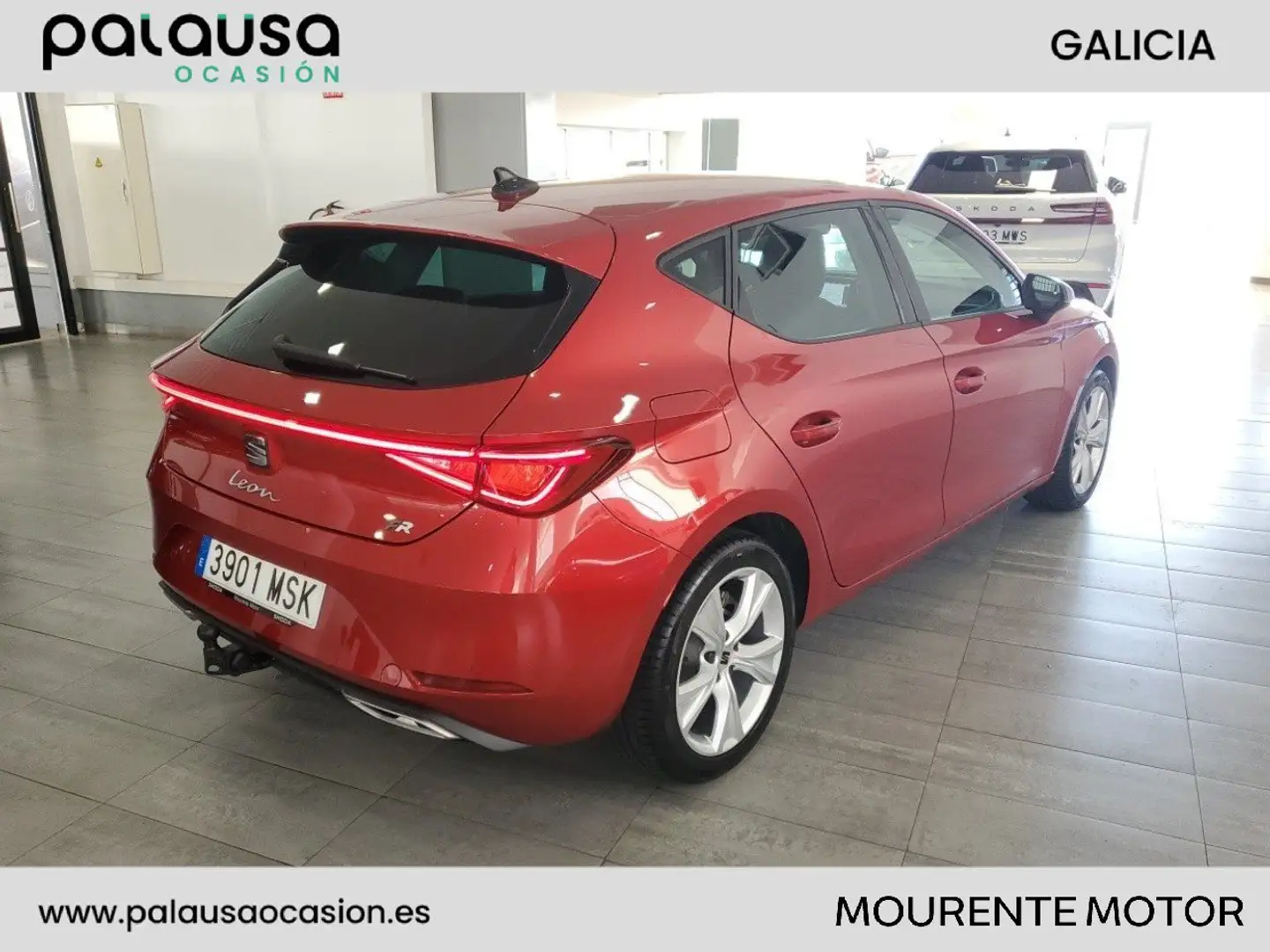 SEAT Leon 2.0TDI CR S&S FR XS DSG-7 150 Rouge - 2