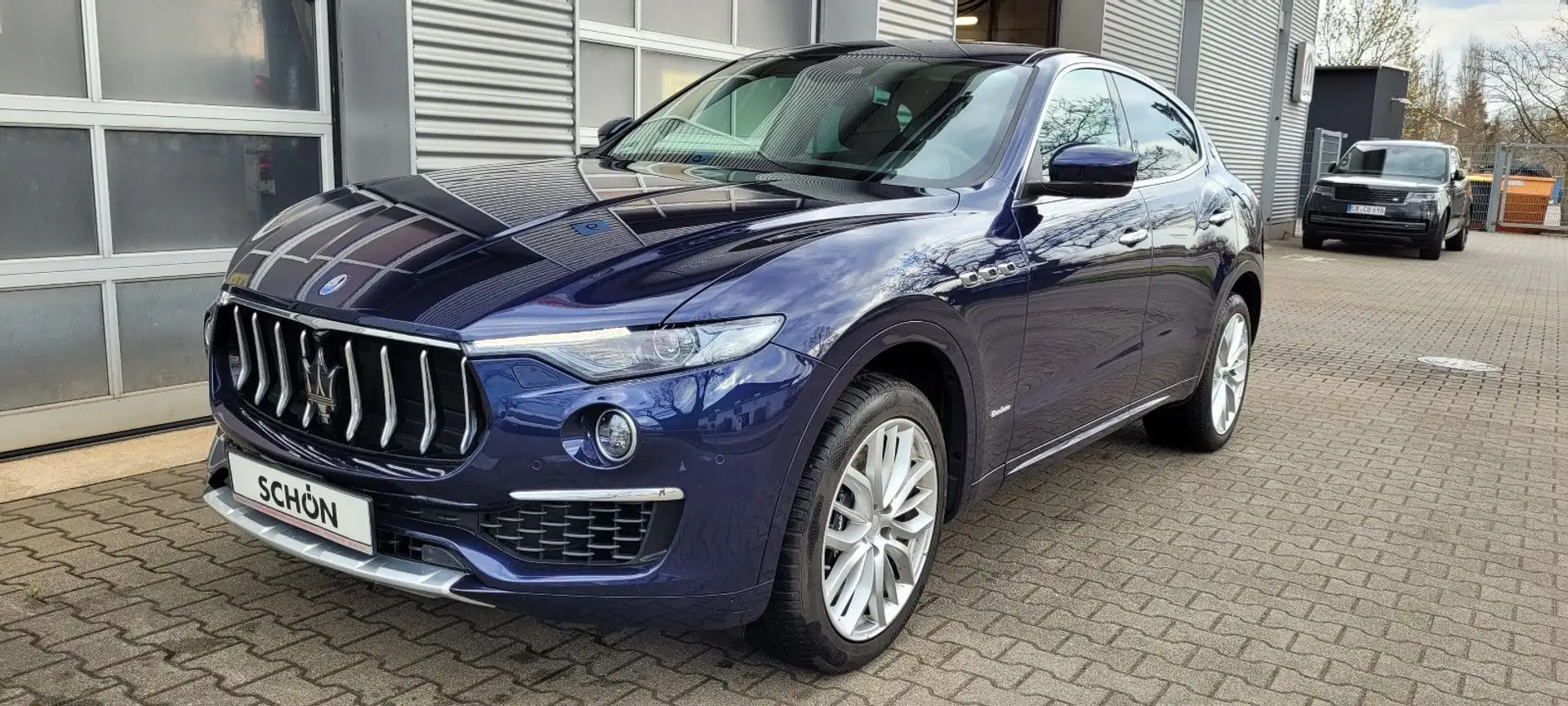 Maserati Levante GranLusso Q4 Blau - 2