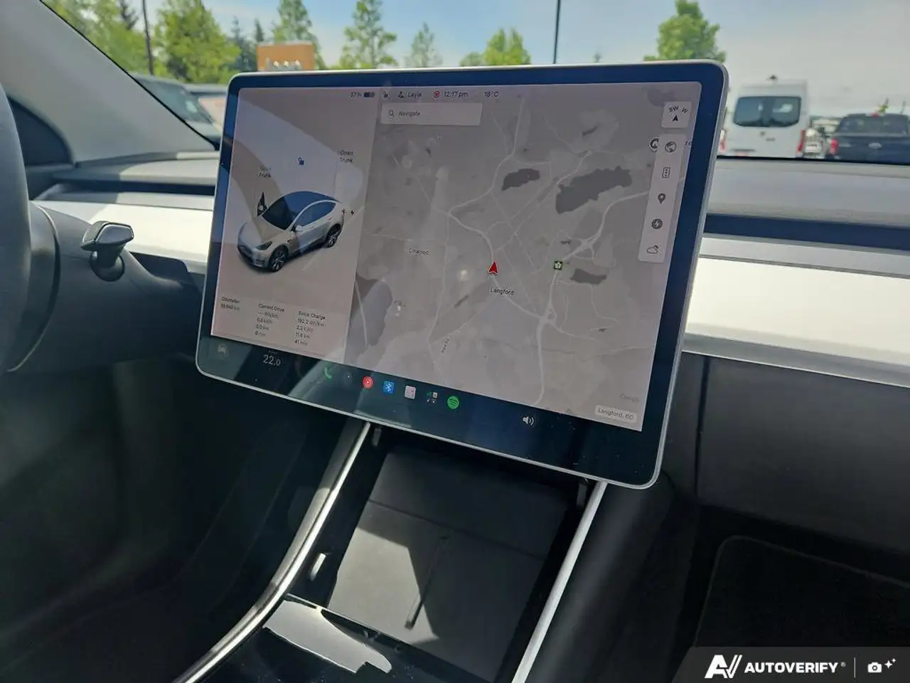 Tesla Model Y снимка Tesla Model Y