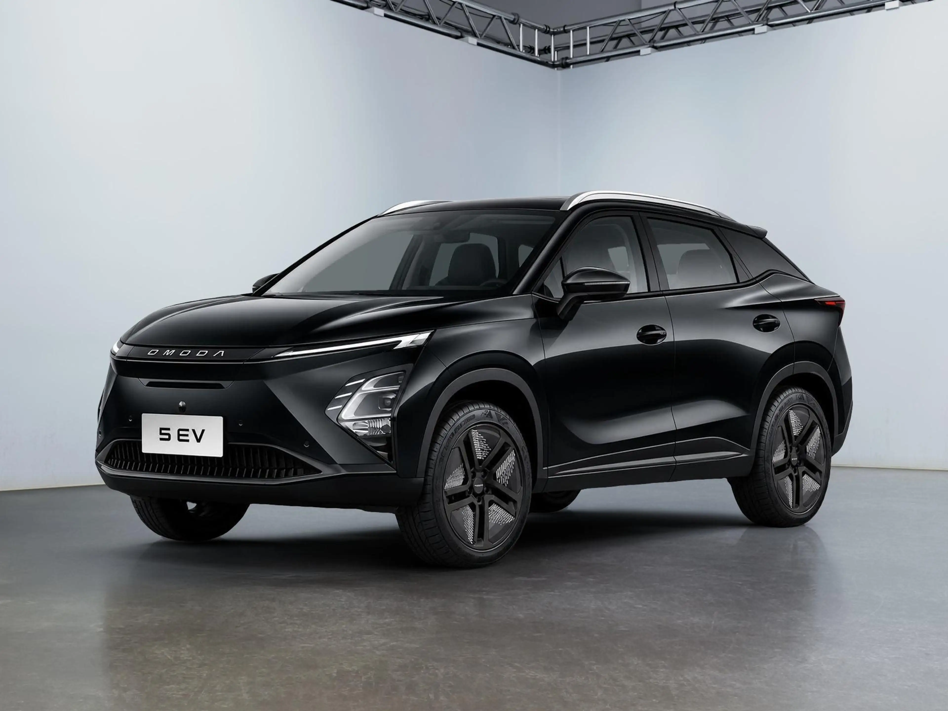 Omoda 5 5 EV Premium Automatic /Elektro-Antrieb/Metallic/Pano-Dach/ALU18/Leder/Wärmepumpe
