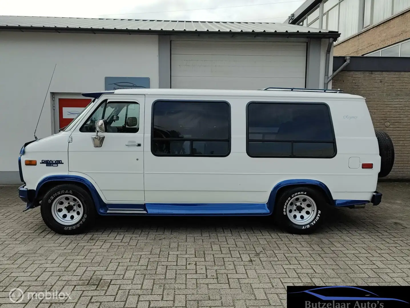 Chevrolet Chevy Van USA 5.7 G20 Білий - 2