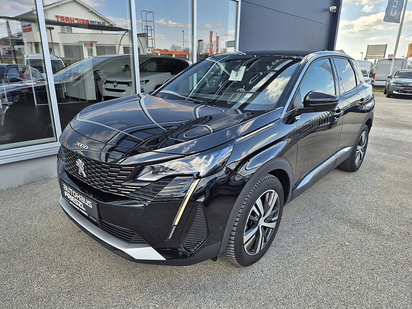 Peugeot 3008 PureTech 130 6-Gang-Manuell Allure Schwarz - 1