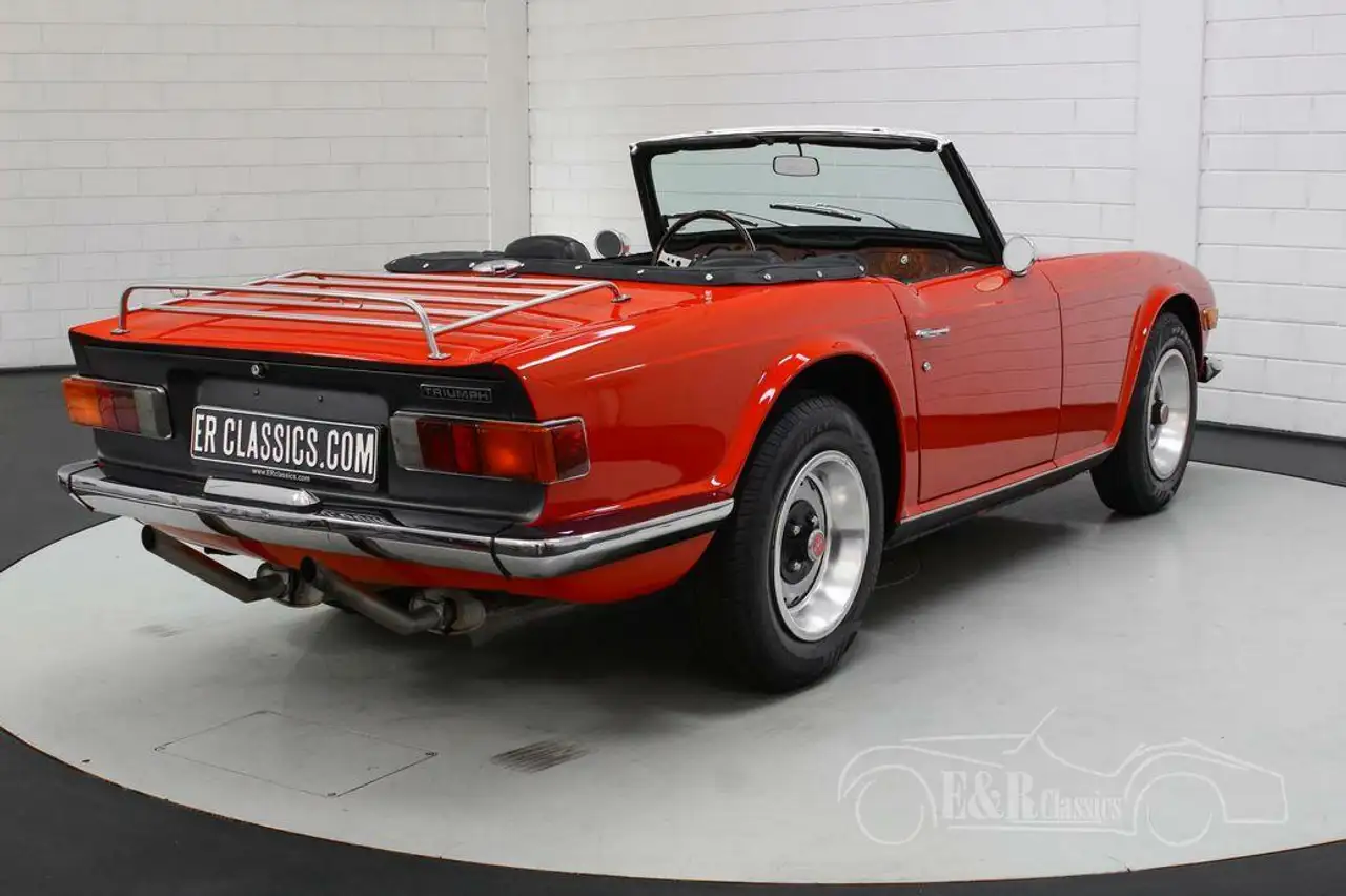 Triumph TR6 | Gerestaureerd | Nieuw lakwerk | 1970, foto 5