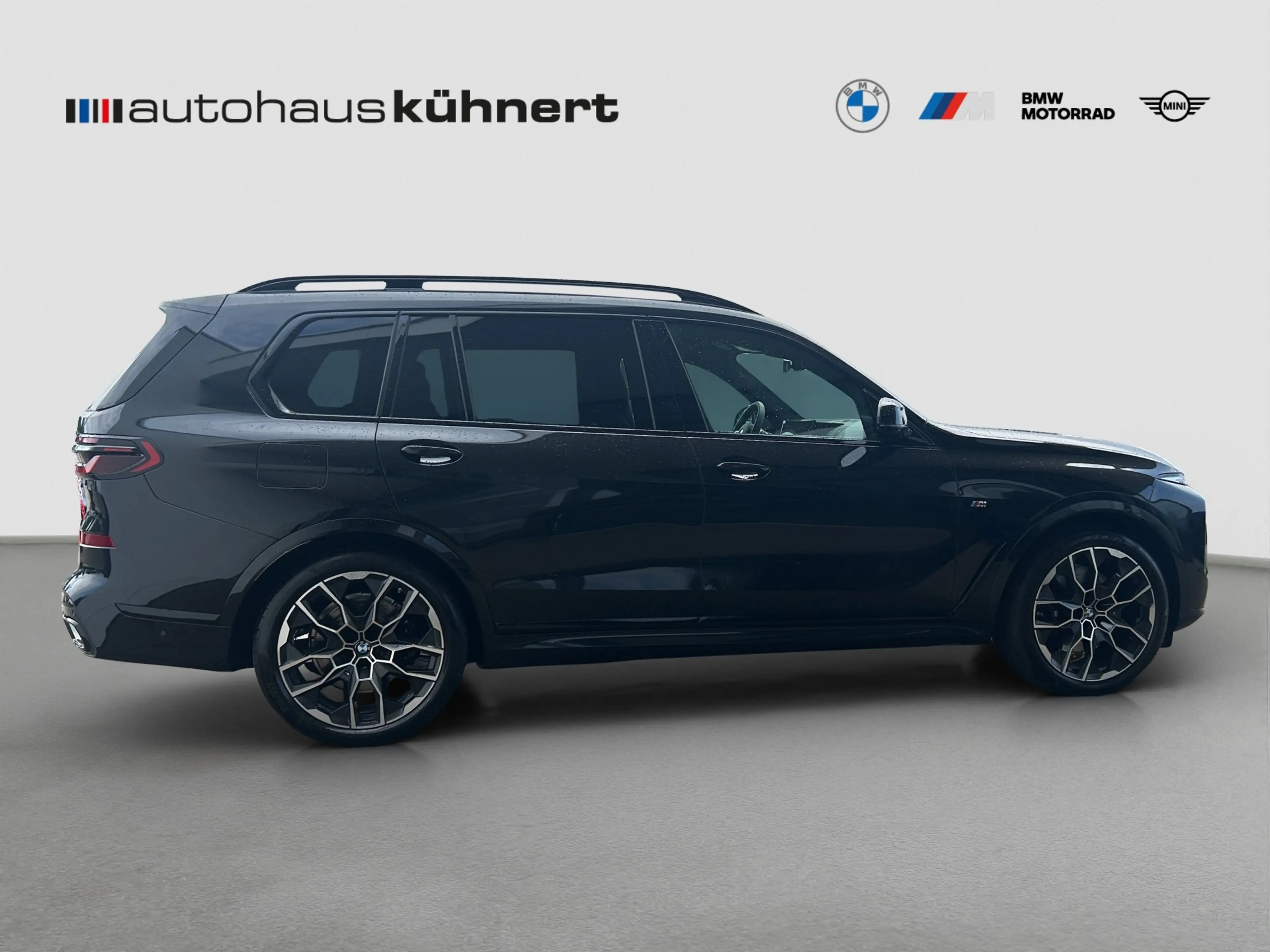 BMW X7 xDrive 40d M-Sport ACC AHK B&W StHzg SkyLounge — photo 8