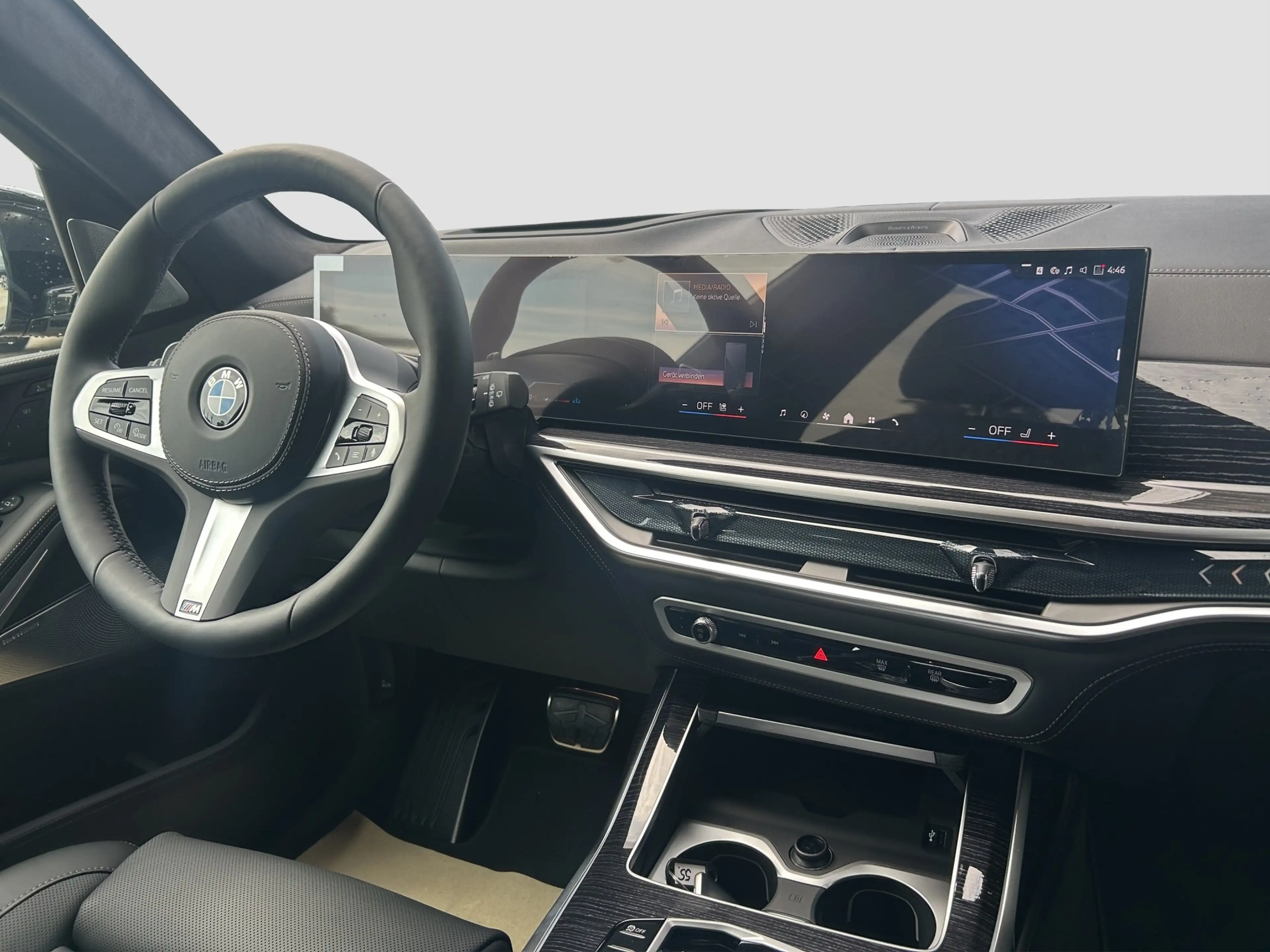 BMW X7 xDrive 40d M-Sport ACC AHK B&W StHzg SkyLounge — photo 12