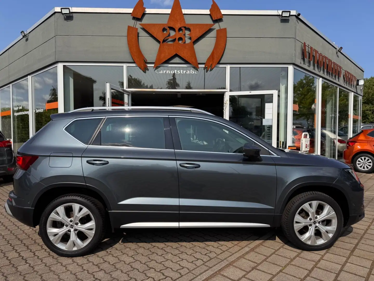 SEAT Ateca Xperience ,1.Hand(privat) , Garantie Grijs - 1