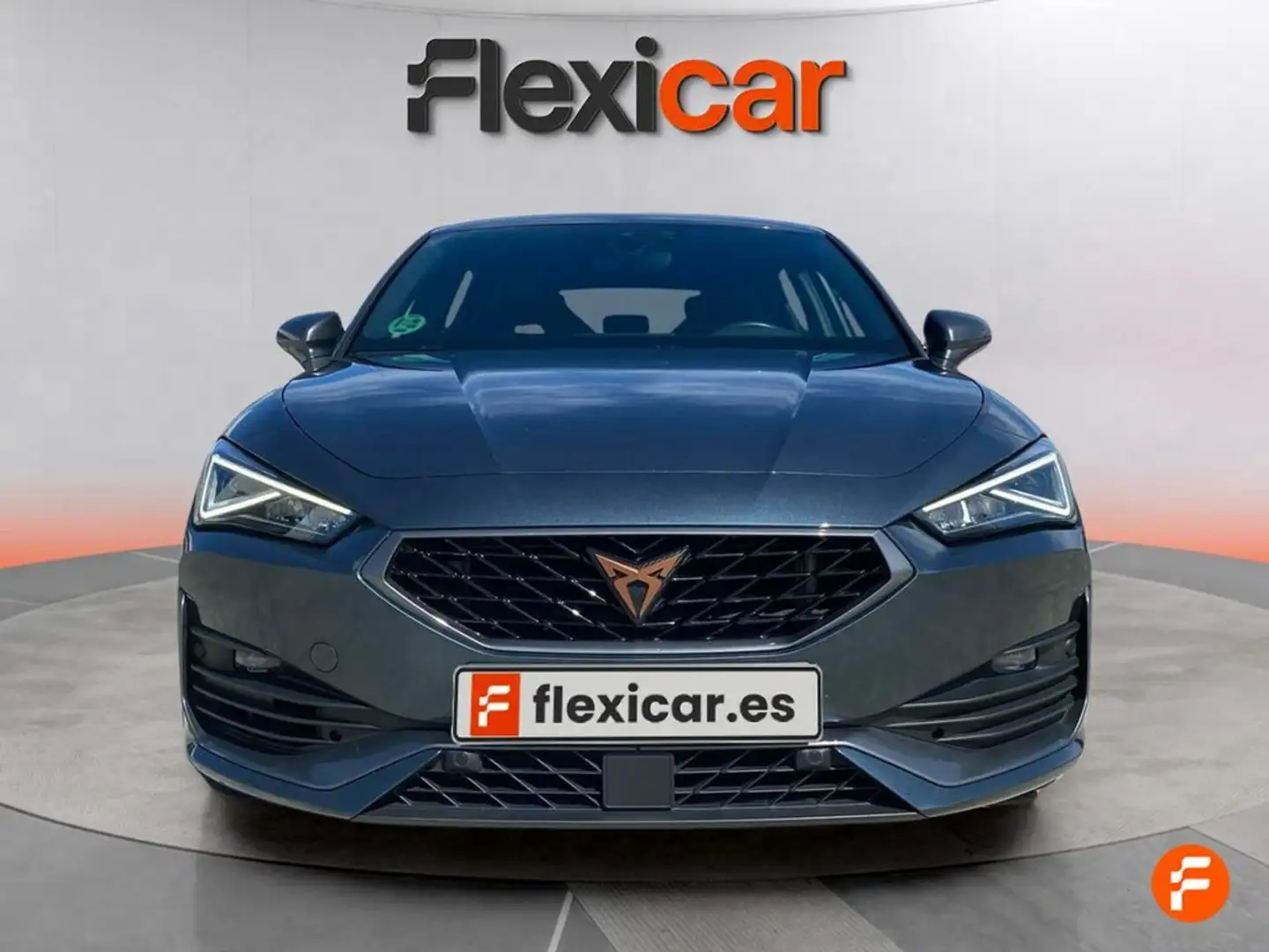 CUPRA Leon 2.0 TSI 221kW (300 CV) DSG Gris - 2