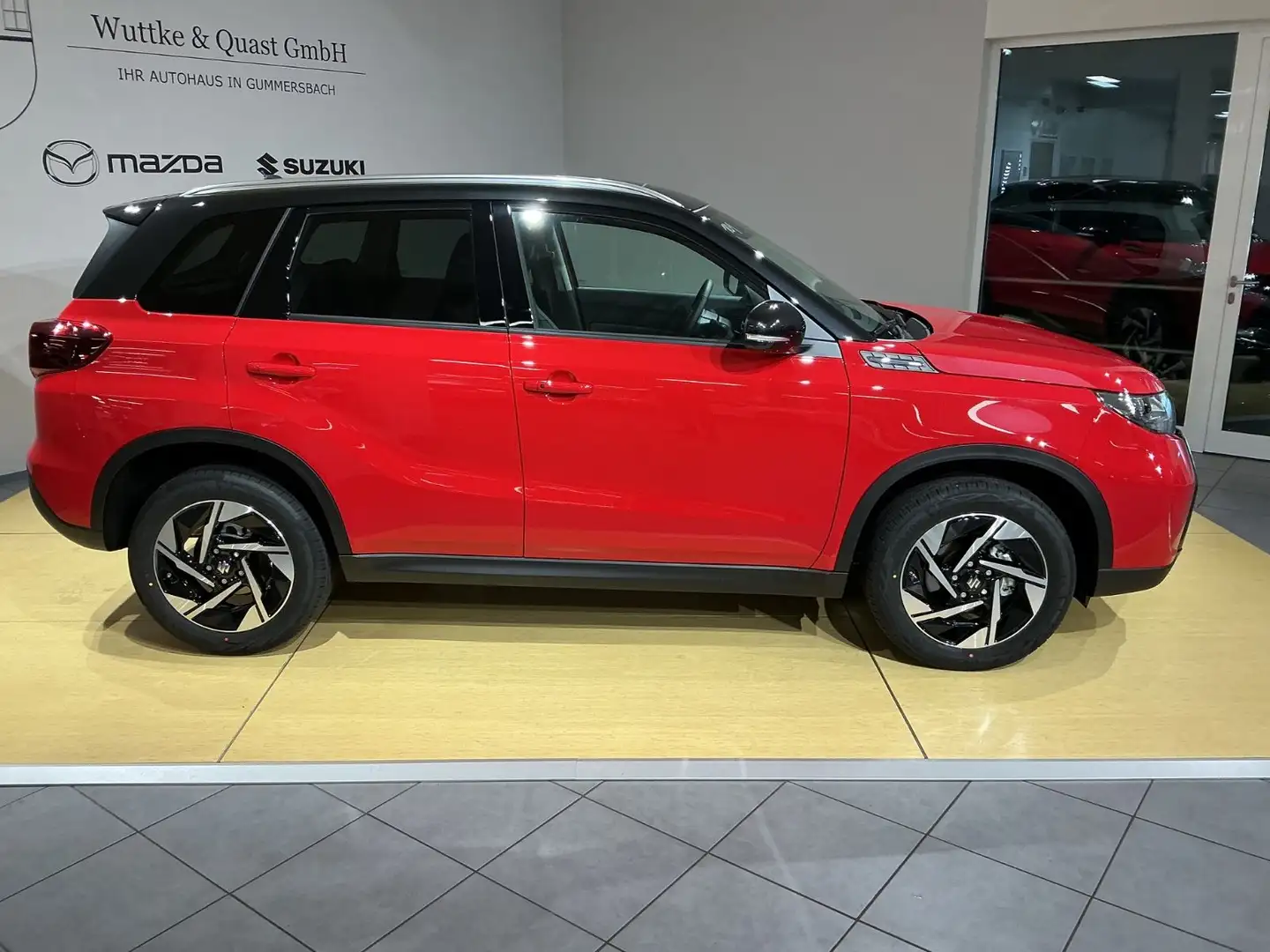 Suzuki Vitara COMFORT PLUS*110PS*AKTIONSZULASSUNG* Rot - 2