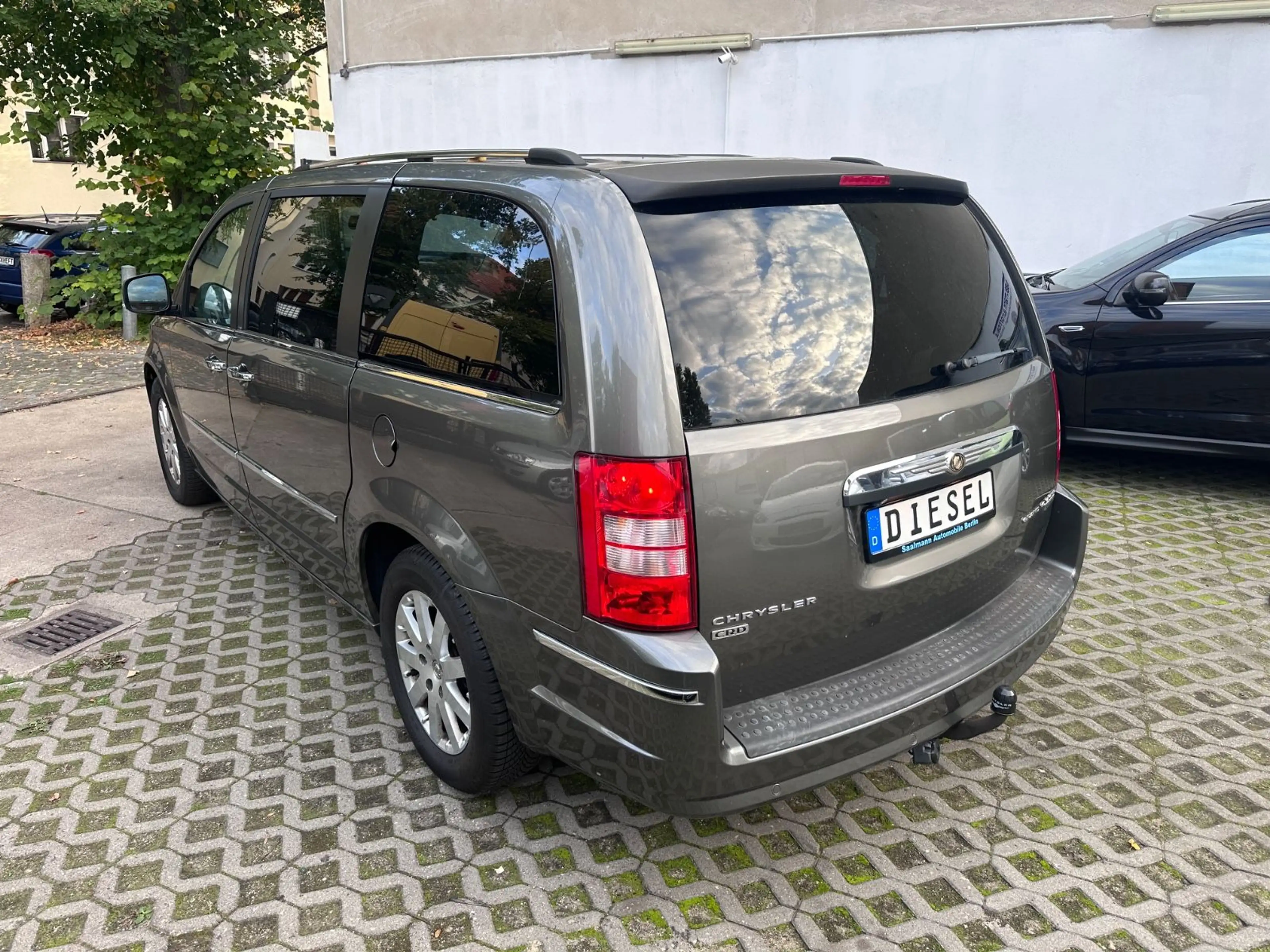 Chrysler Grand Voyager Limited*Navi*AHK*7 Sitzer* — photo 5