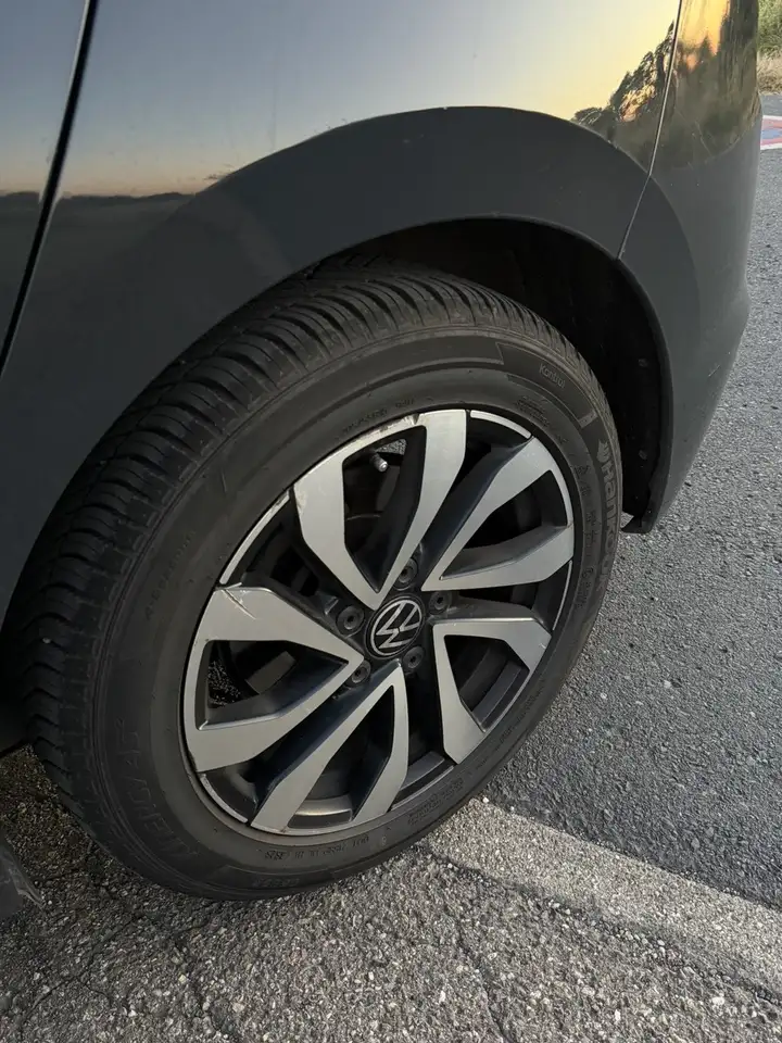 Volkswagen Golf Standard Model — photo 11