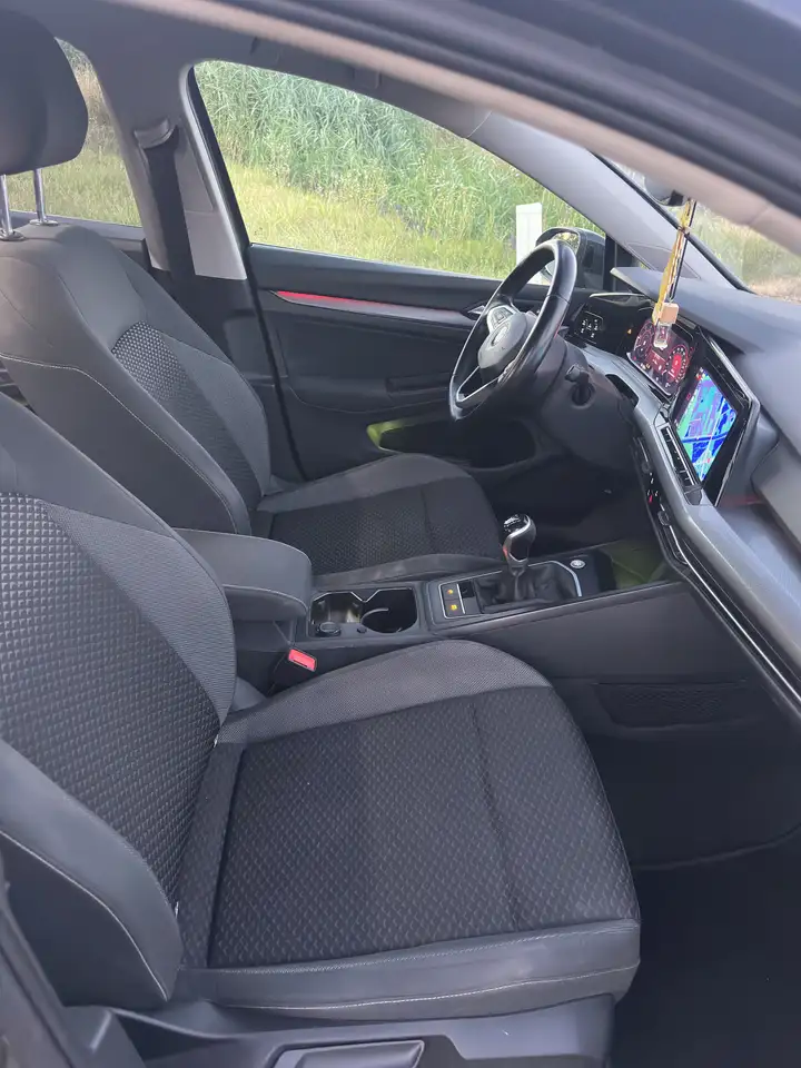 Volkswagen Golf Standard Model — photo 14
