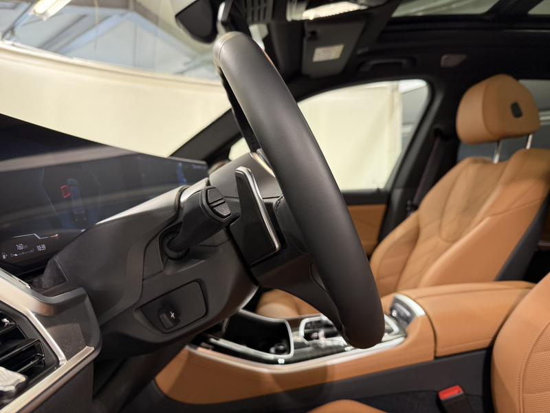 BMW X5 xDrive30d M Sportpaket Pro Luftfeder AHK ACC — photo 14