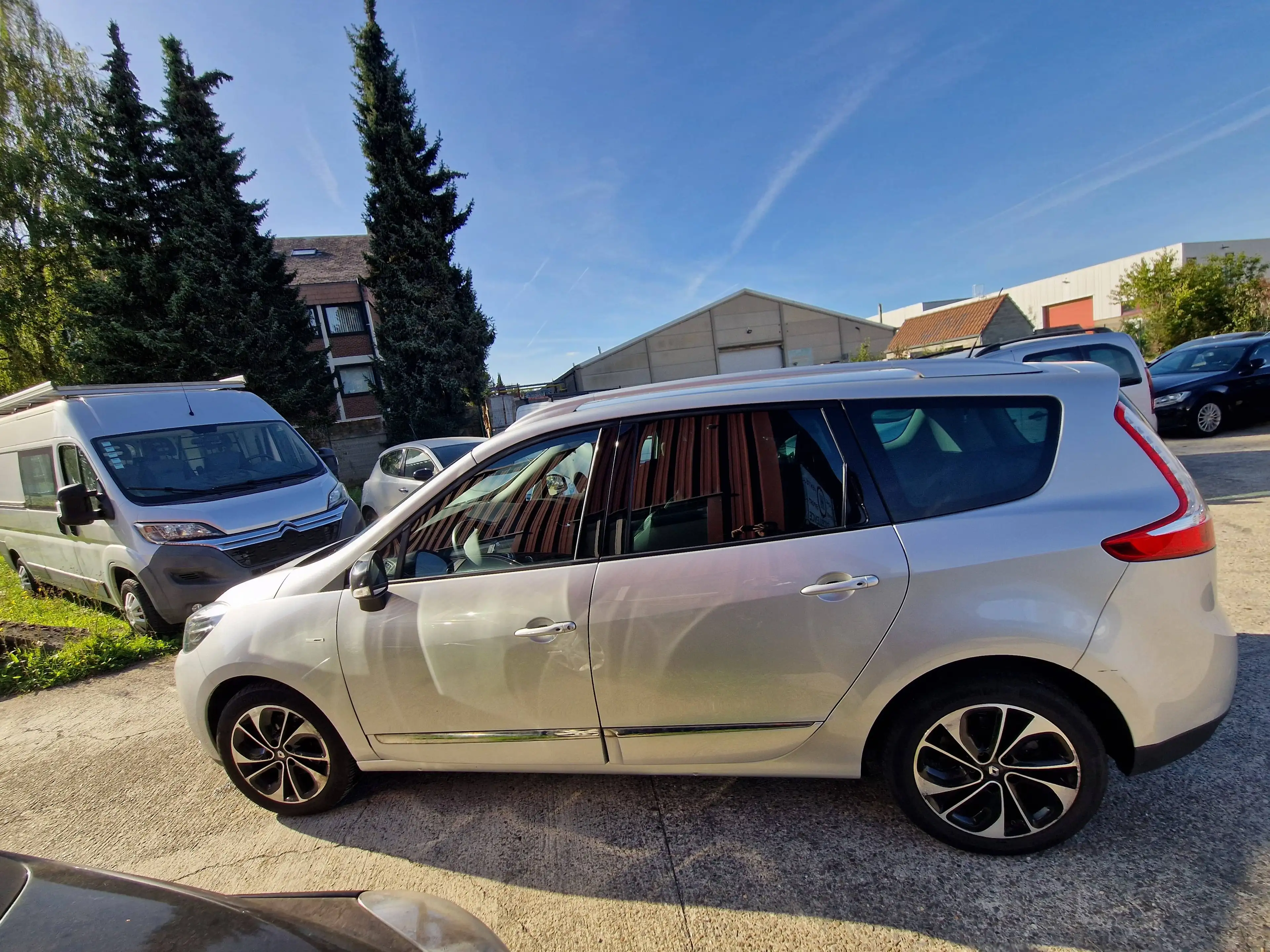Renault Scenic Scénic XMOD 1.5 dCi Energy Bose Edition — photo 2