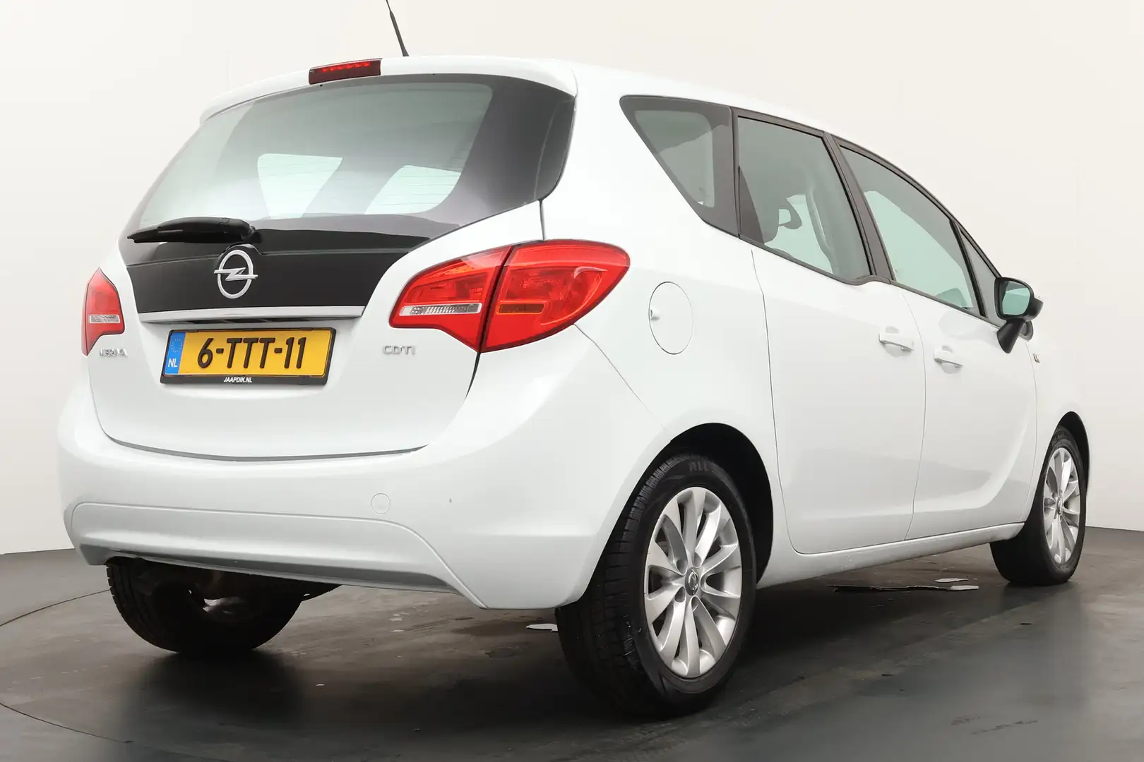 Opel Meriva BWJ 2013 |1.7 CDTi 111PK Design Edition | NWE APK Wit - 2