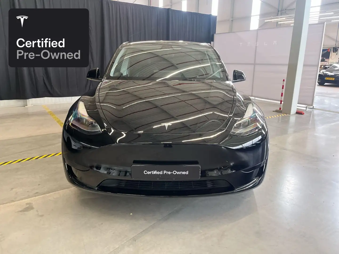 Tesla Model Y Rear-Wheel Drive “Certified Pre-Owned” Zwart - 2