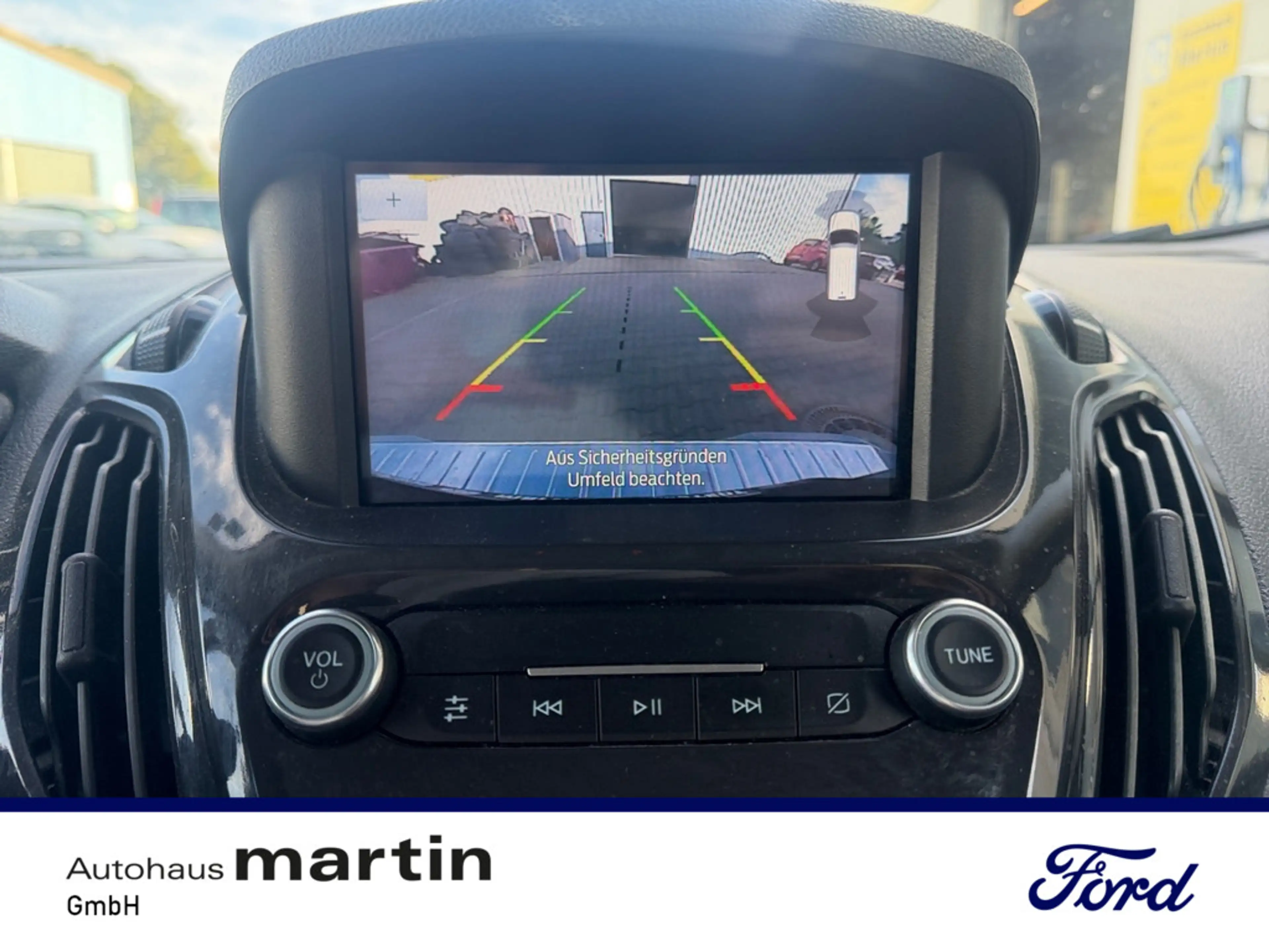 Ford Tourneo Courier 1.0 Titanium SHZ KAMERA NAVI — photo 14