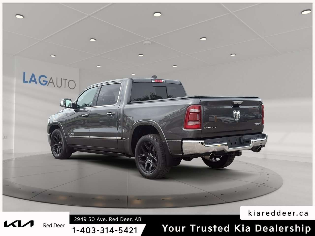 2019 RAM 1500 Limited 4X4 | Remote Start | Power Running Boards — снимка 1