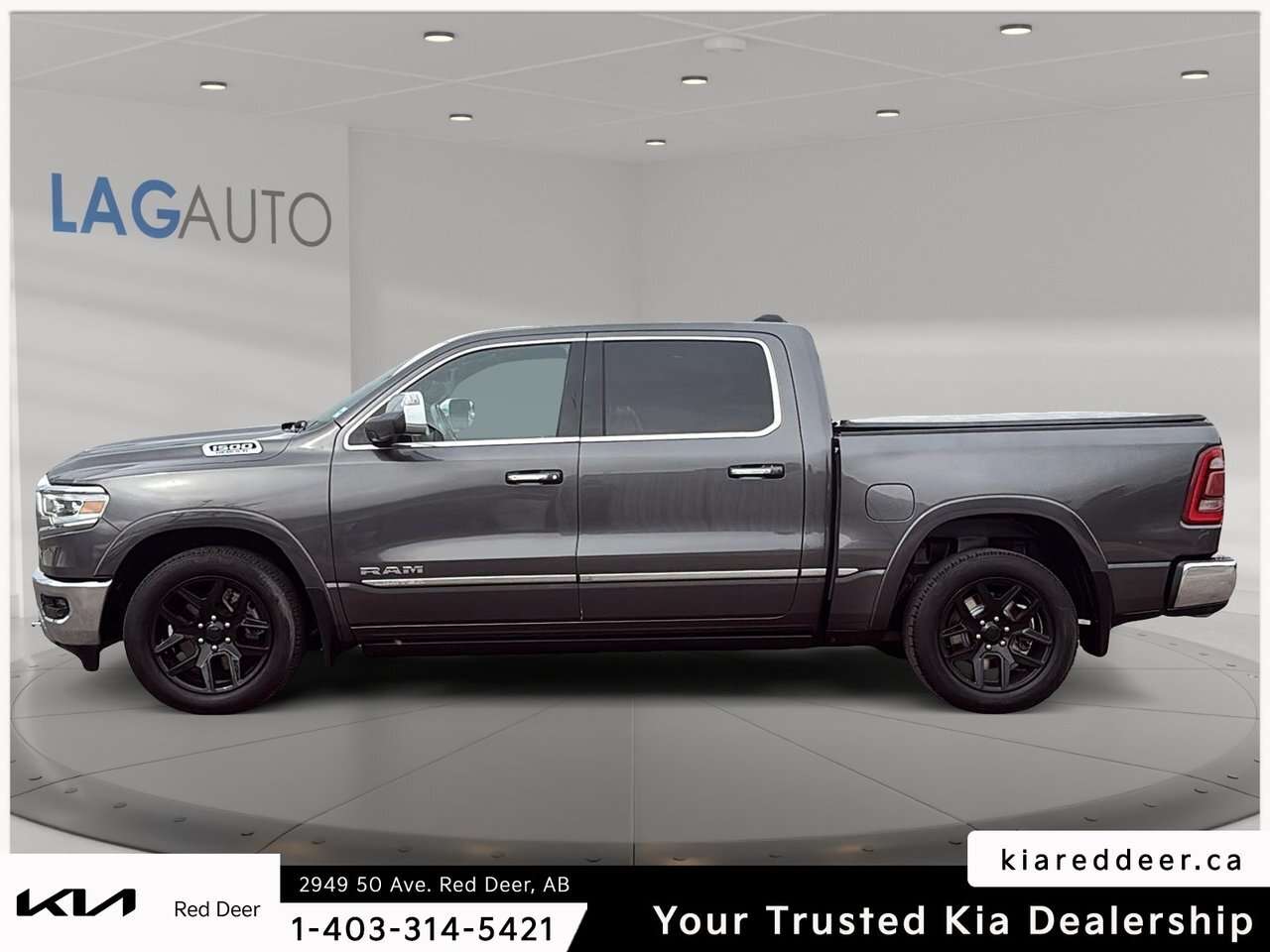 2019 RAM 1500 Limited 4X4 | Remote Start | Power Running Boards — снимка 1