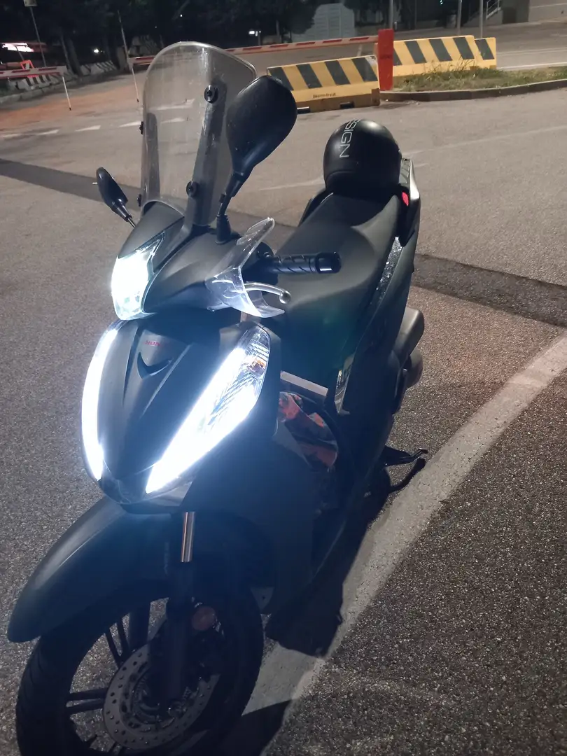 Honda SH 300 2019 - 1