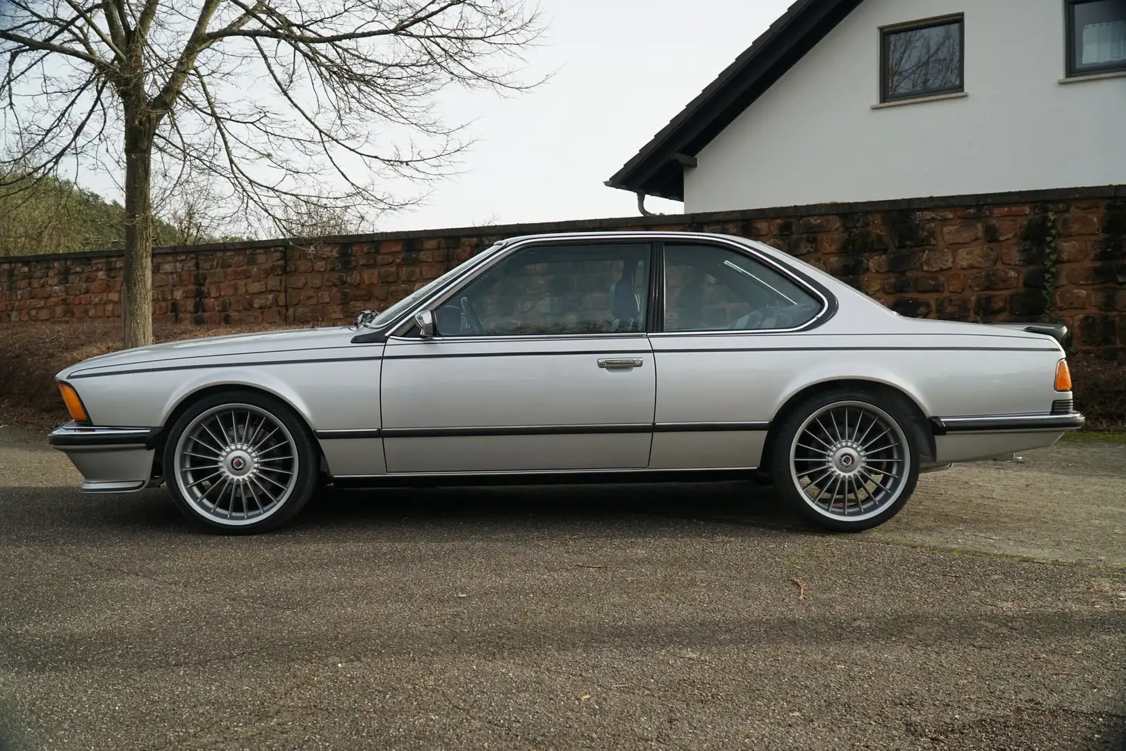 BMW 635 E24 Alpina Stříbrná - 2
