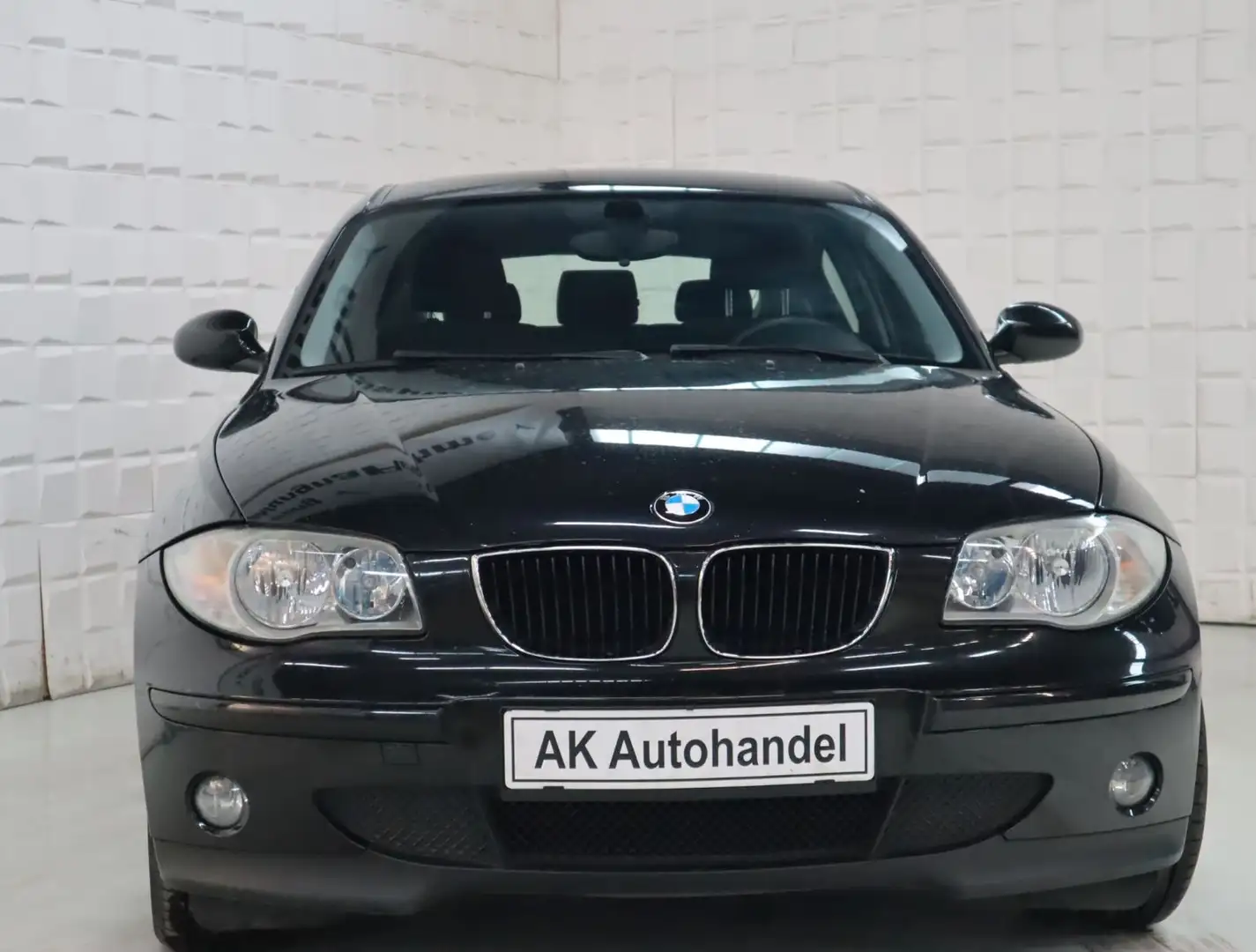 BMW 116 i Klimaanlage 8-fach Bereift PDC Schwarz - 2