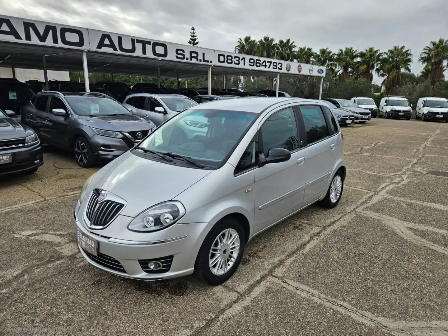 Lancia MUSA 1.4 8V Ecochic Argento - 1