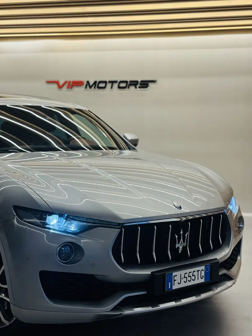 Maserati Levante 3.0 V6 275CV Q4 LIMITED EDITION ZEGNA FULL GARANZ Beige - 2