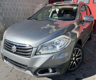 1.6i GL B-Line + NAVI + CAMÉRA + CUIR + PANO