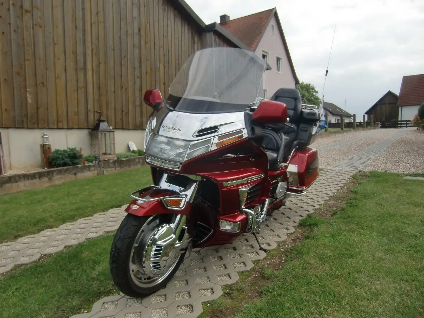 Honda GL 1500 Rood - 2