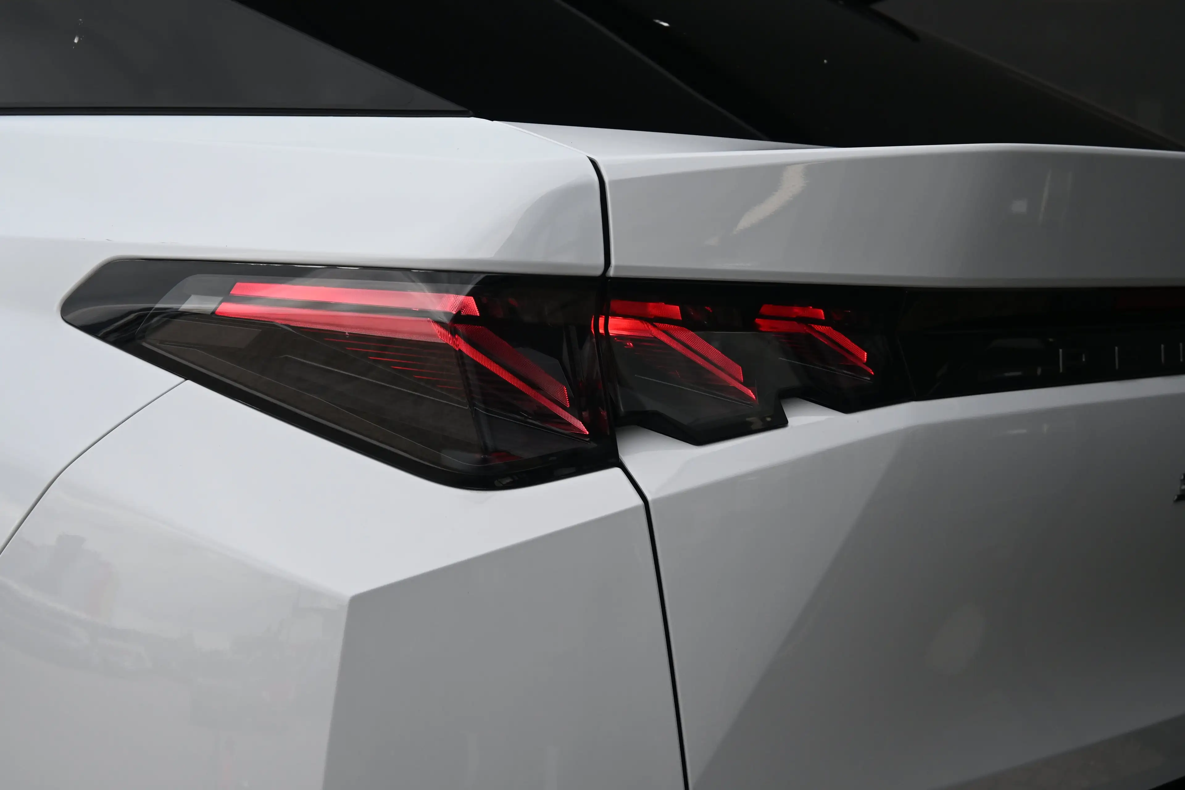 Peugeot 3008 1.6 plug-in Hybrid 225 GT Tot 8 Jaar Garantie! | 7 — photo 38