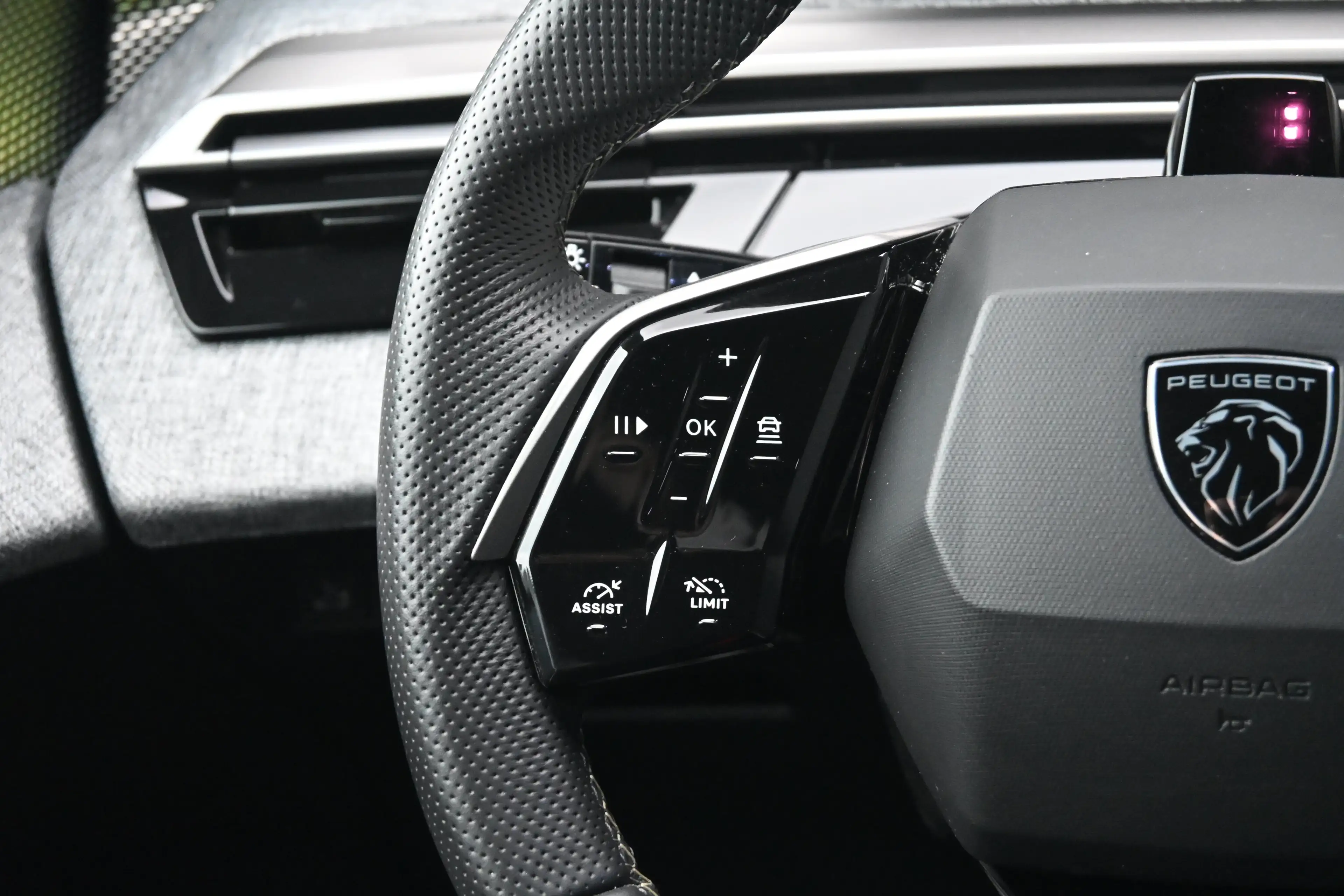 Peugeot 3008 1.6 plug-in Hybrid 225 GT Tot 8 Jaar Garantie! | 7 — photo 12