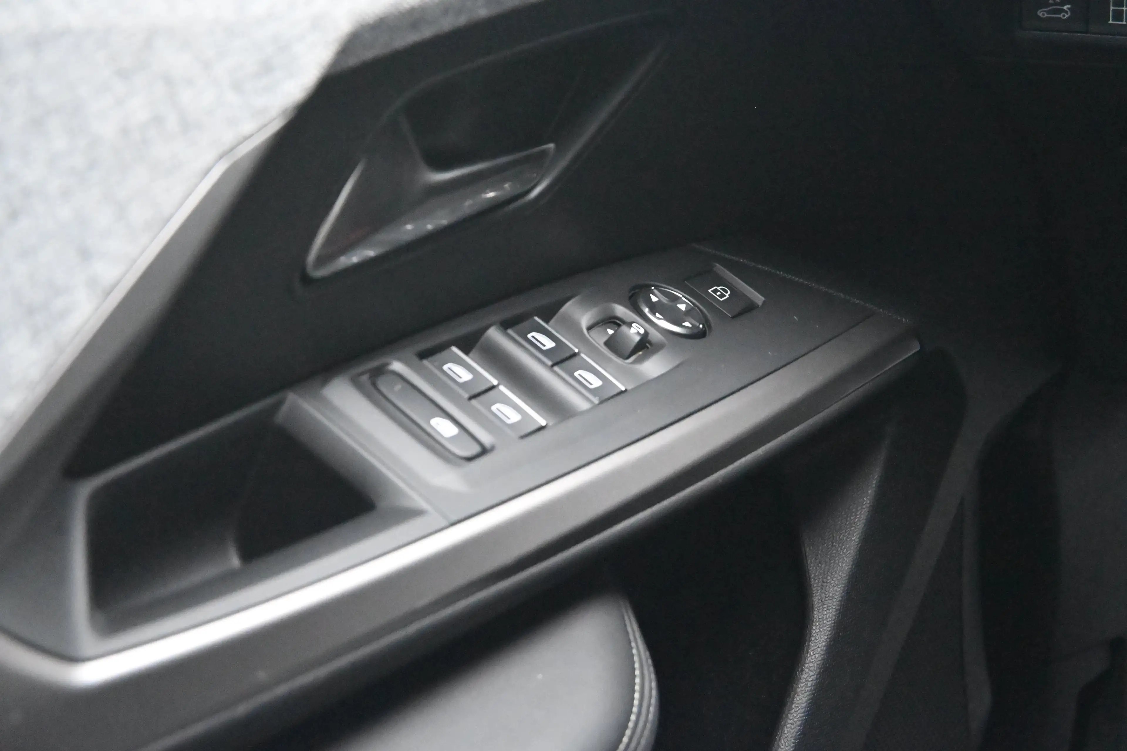 Peugeot 3008 1.6 plug-in Hybrid 225 GT Tot 8 Jaar Garantie! | 7 — photo 15