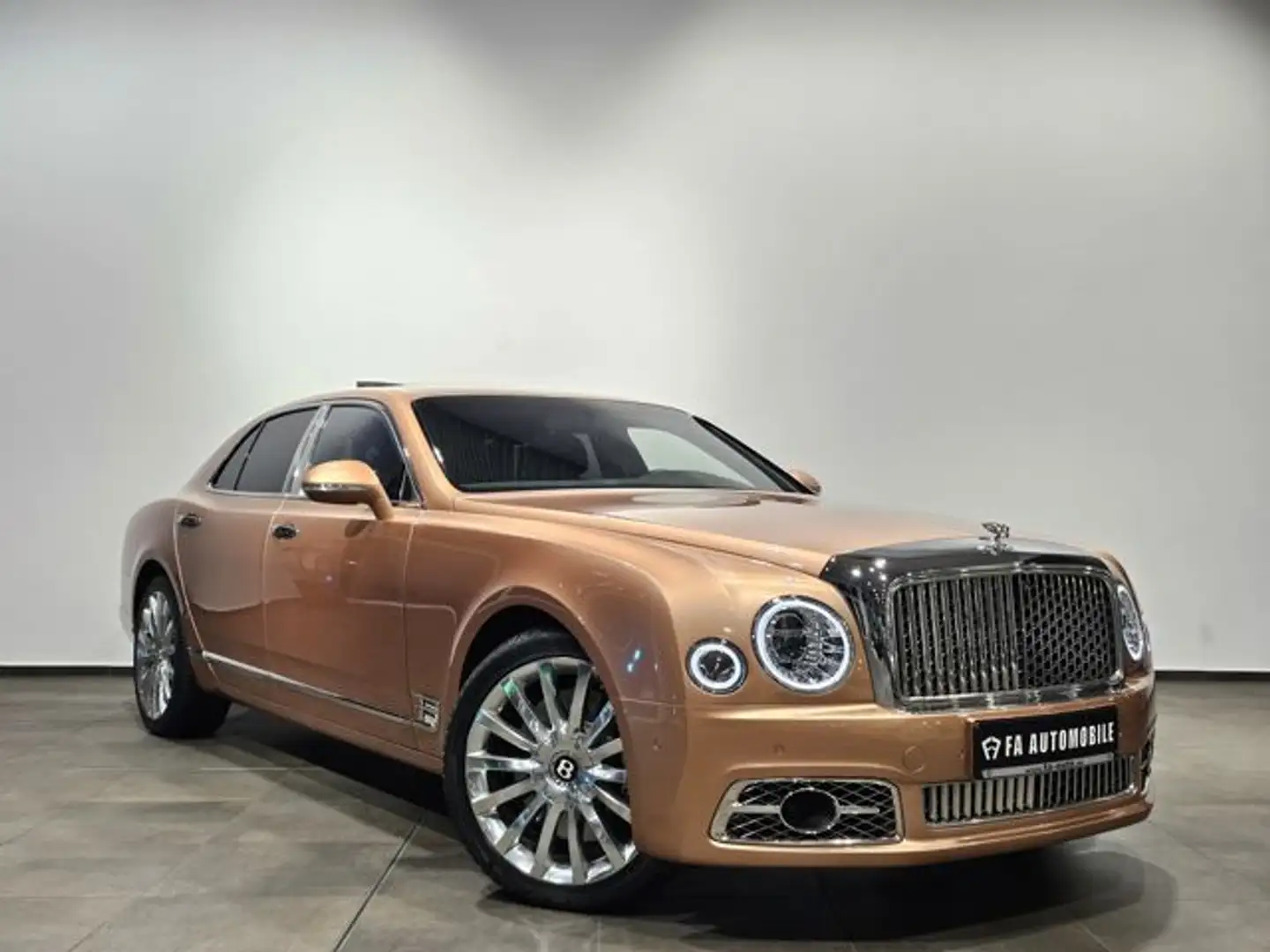 Bentley Mulsanne 6.8 Exclusive Ed. 3xTv Kühlbox Soft.VOL Gold - 2