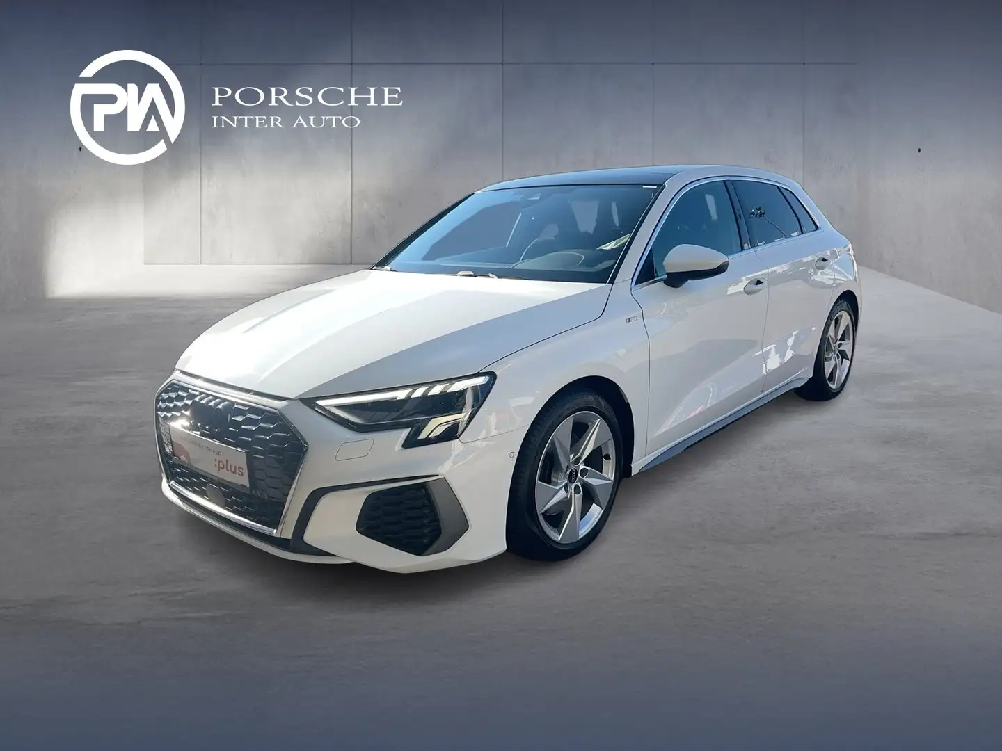 Audi A3 30 TFSI S line exterieur Weiß - 1