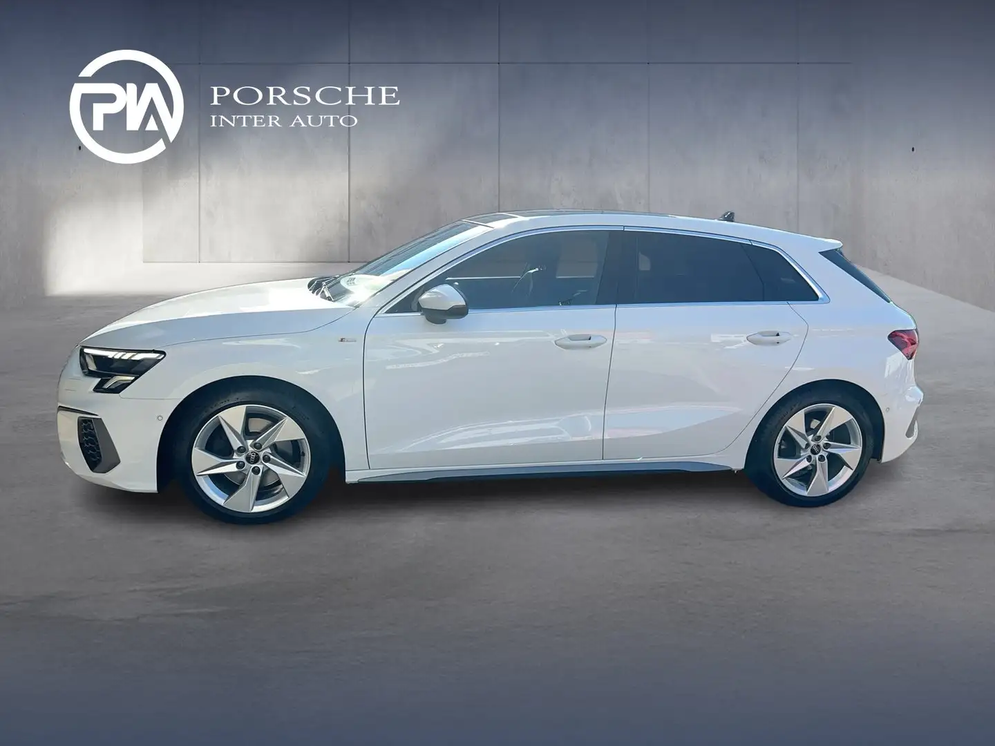 Audi A3 30 TFSI S line exterieur Weiß - 2